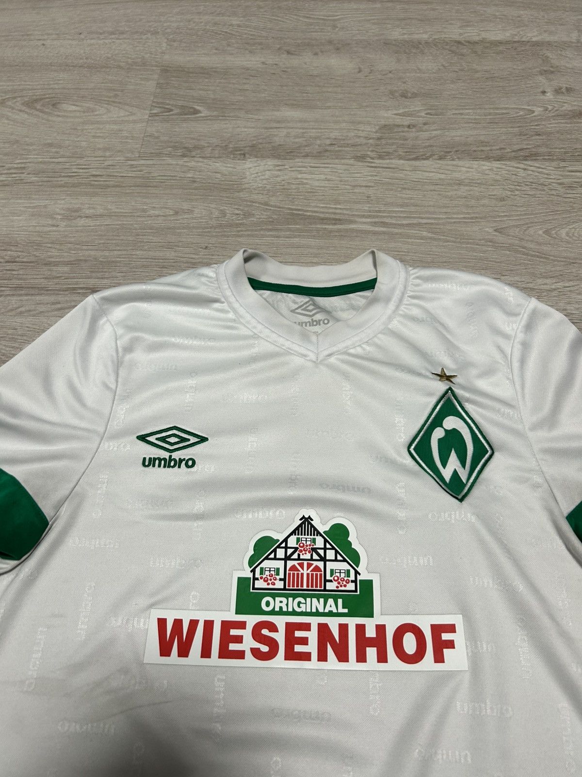Umbro Umbro Soccer Jersey FC Werder Bremen 2021/22 home shirt Size US S / EU 44-46 / 1 - 2 Thumbnail