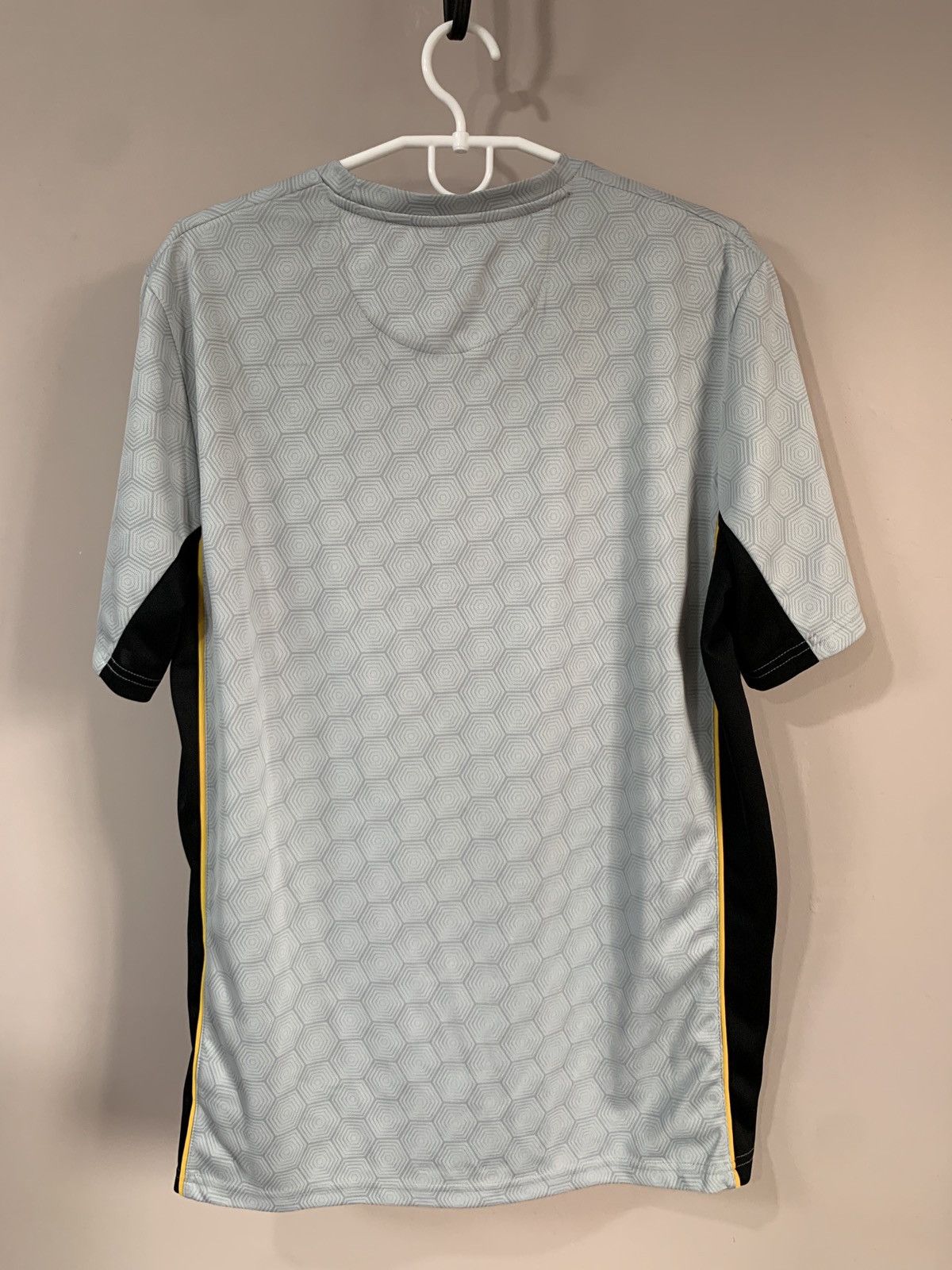 Other Wolverhampton Training Football Shirt Castore Soccer Jersey Size US L / EU 52-54 / 3 - 2 Thumbnail