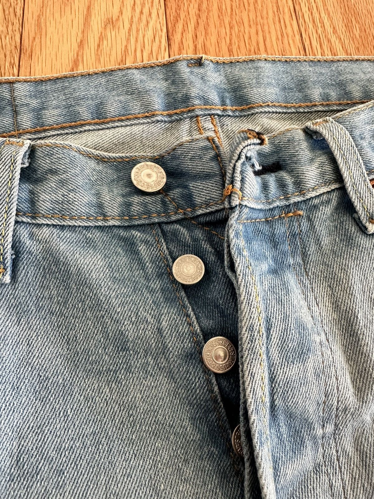 Levi's Levi's 501 Light Blue Denim Size US 32 / EU 48 - 2 Thumbnail