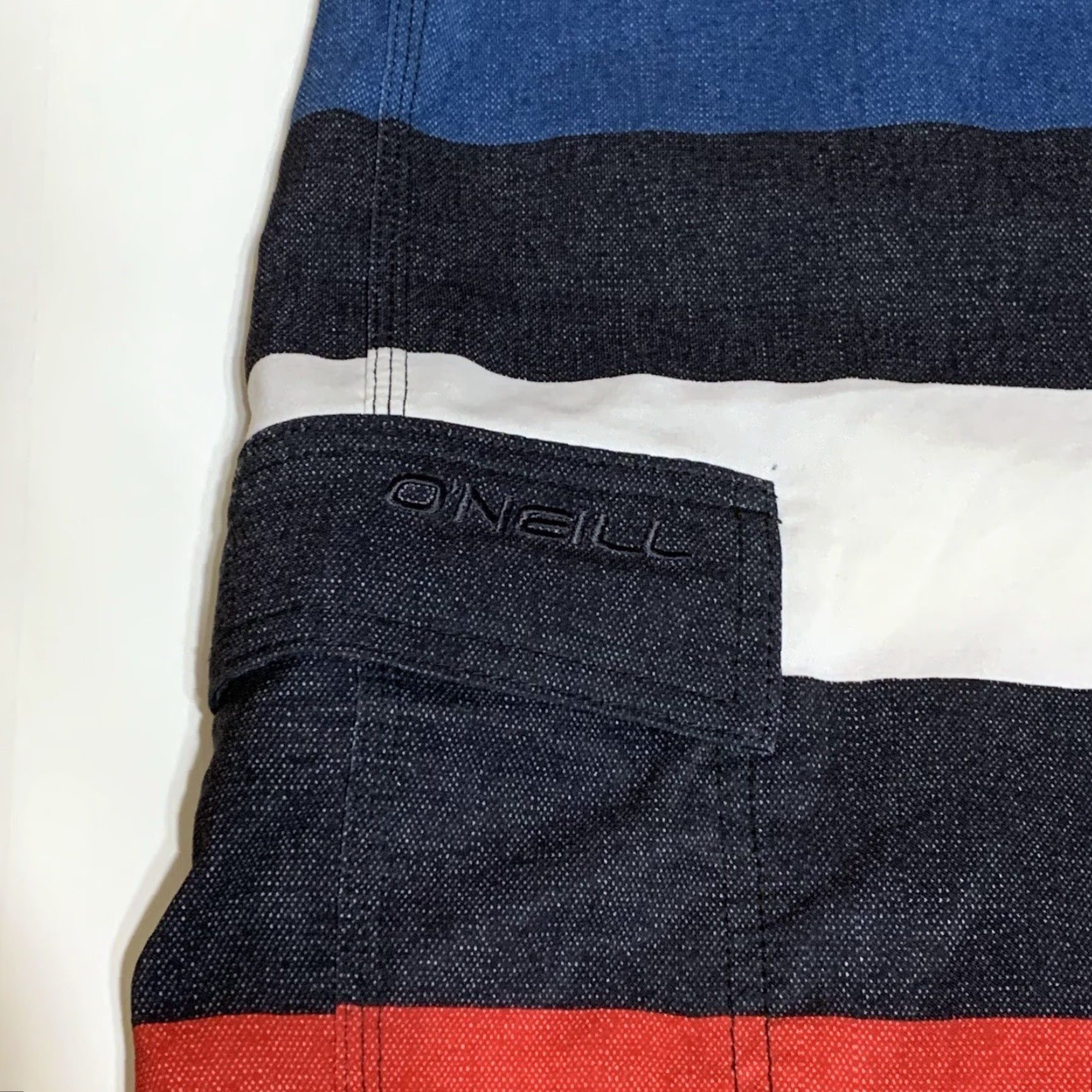 O'Neill O’NEILL Boardshorts Bottoms Men 31 Striped Red White Blue Black Multicolor Surf Beach 90s Lifeguard Mens Size US 31 - 5 Thumbnail