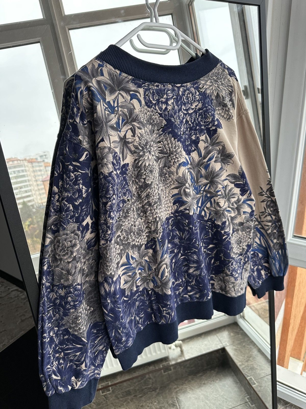 Salvatore Ferragamo Vintage Salvatore Ferragamo Lion Botanical Print Rare 80s Size US M / EU 48-50 / 2 - 16 Thumbnail