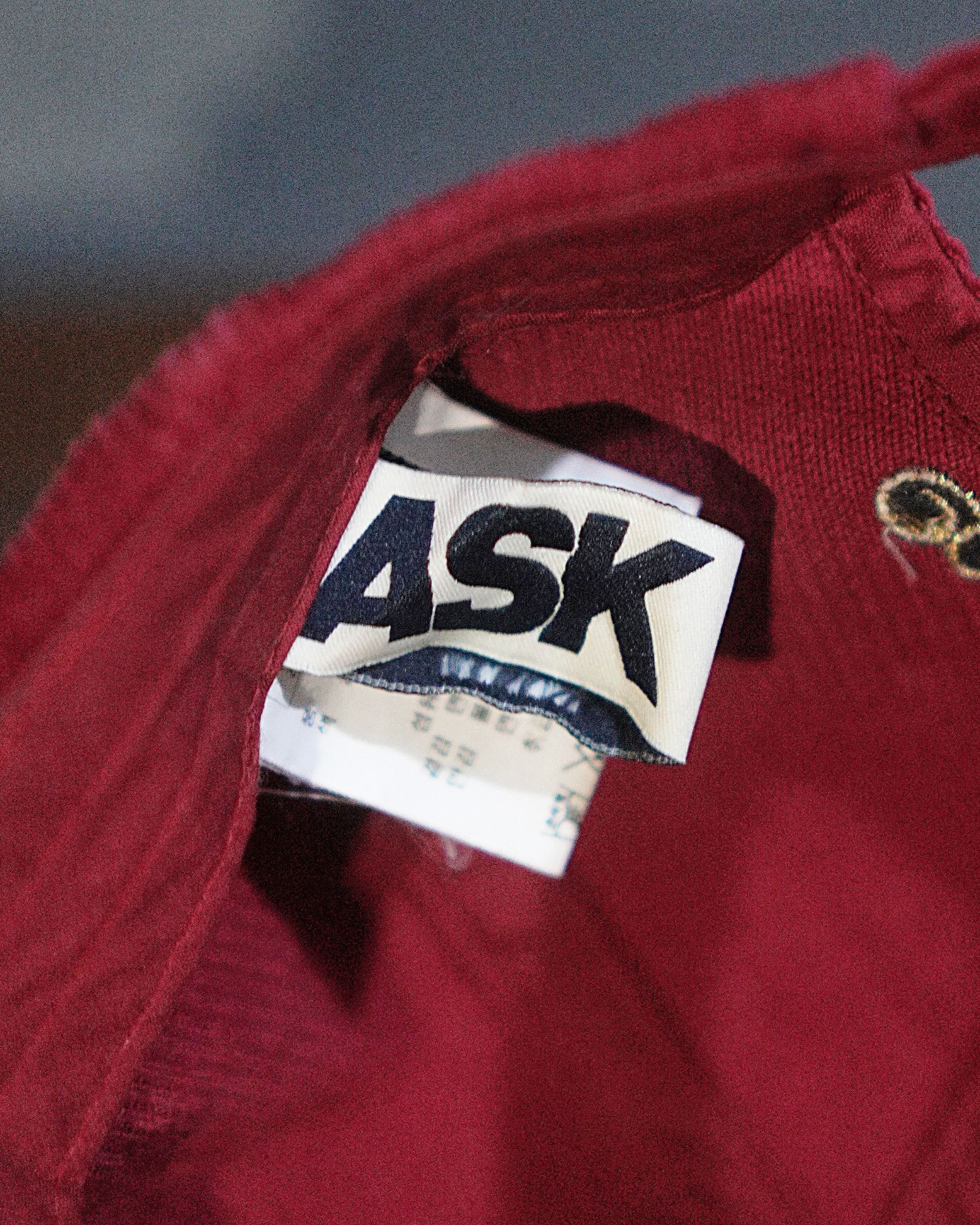 Vintage ASK ENQUIRED RED AND GOLD CORDUROY CAPS Size ONE SIZE - 4 Thumbnail