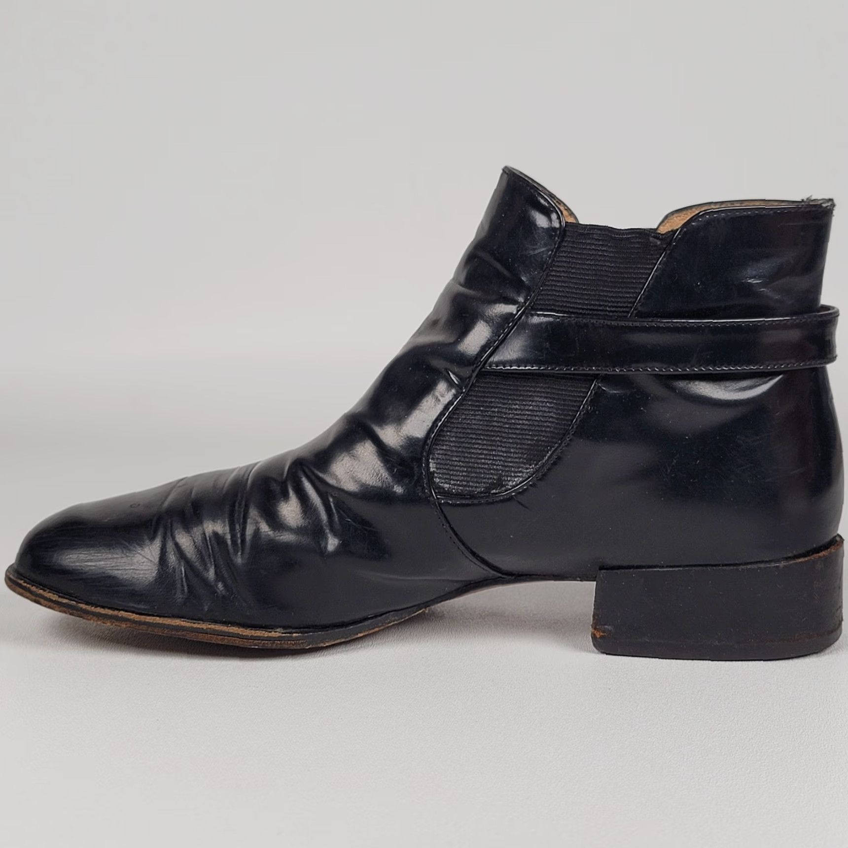 Ralph Lauren Ralph Lauren Collection Black Leather Ankle Chelsea Boots Mens 6 1/2 (US 6) Leather Slip-On EUC Size US 6 / EU 39 - 5 Thumbnail