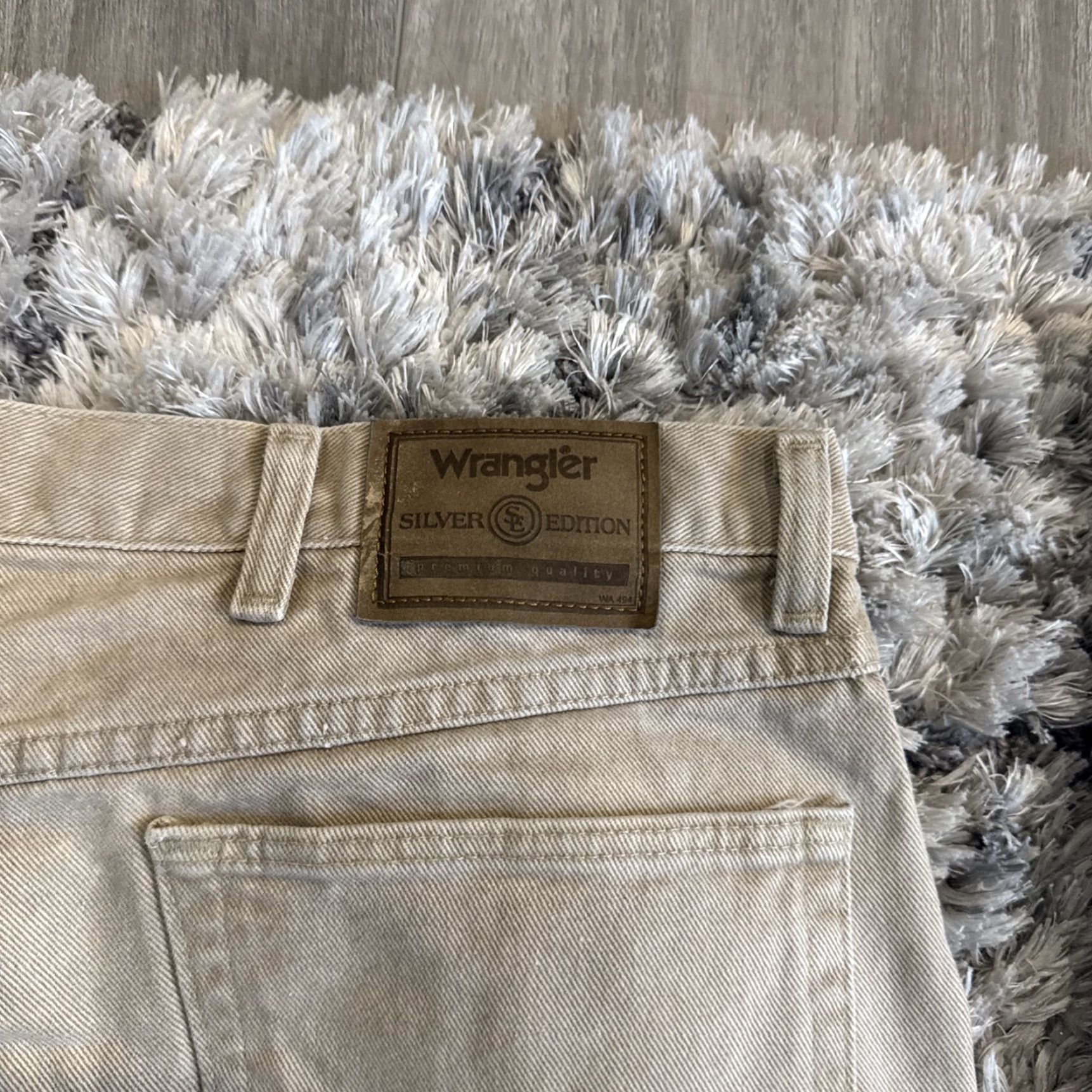 Wrangler VINTAGE Wrangler Denim Shorts 90s Silver Edition Men’s Size 38 Cargo Blue Denim Men Regular 38 Mens Size US 38 / EU 54 - 2 Thumbnail