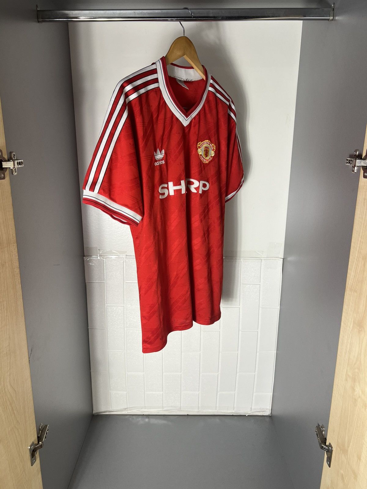 Vintage VERY RARE ADIDAS FC MANCHESTER UNITED ENGLAND SOCCER JERSEY Size US XXL / EU 58 / 5 - 8 Thumbnail