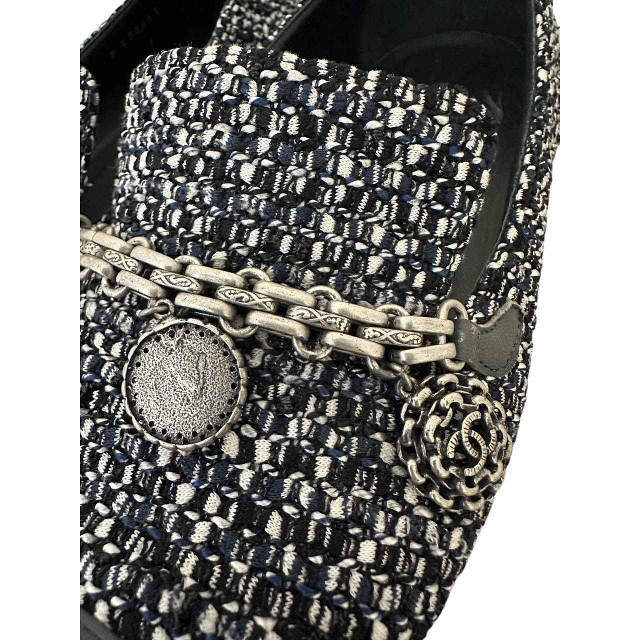 Chanel Chanel Tweed Chain Cap-Toe Loafers Sz 37.5 Size US 6.5 / IT 36.5 - 6 Thumbnail
