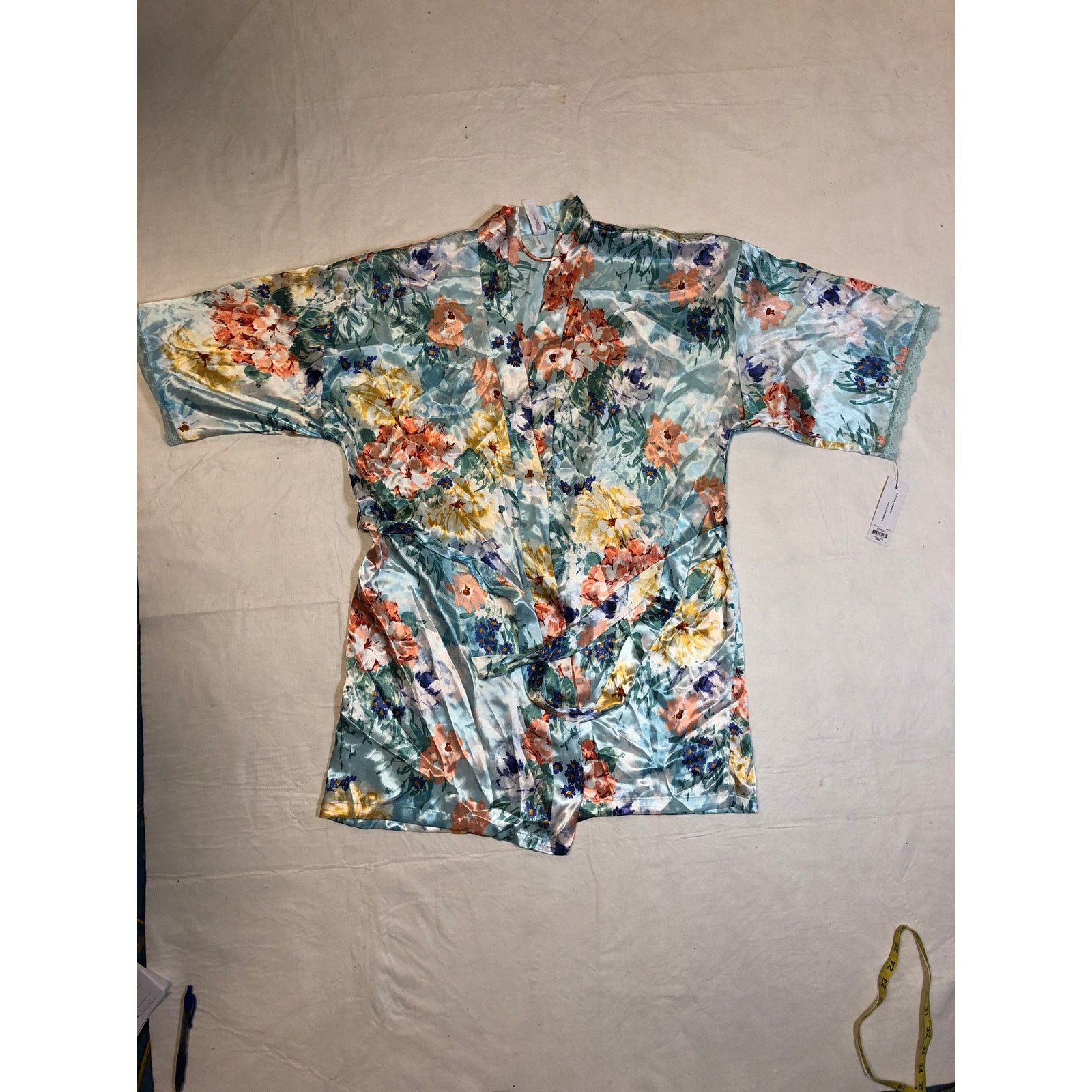 Other Women’s Lilac and Lavender blue floral robe Size ONE SIZE - 2 Thumbnail