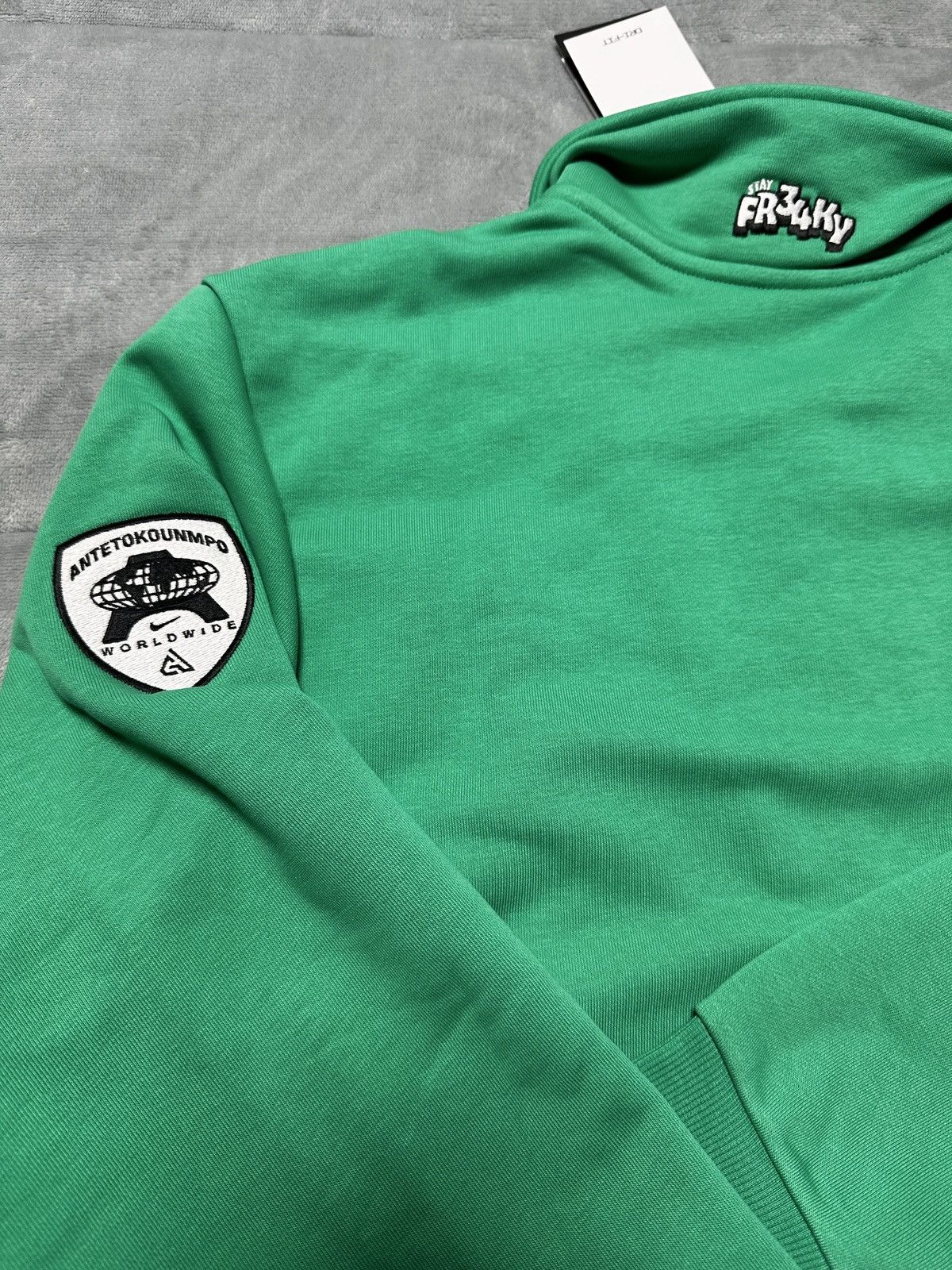 Nike NEW Men’s Nike Giannis Standard Issue 1/4 Zip Basketball Top Size US XL / EU 56 / 4 - 17 Thumbnail