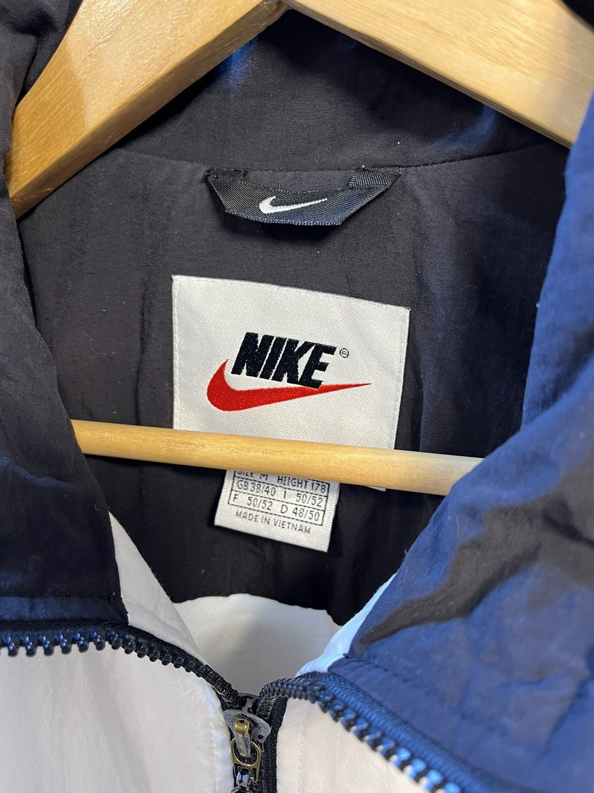 Nike × Vintage Rare Vintage Nike Big Spell Out Jacket Size US L / EU 52-54 / 3 - 5 Thumbnail