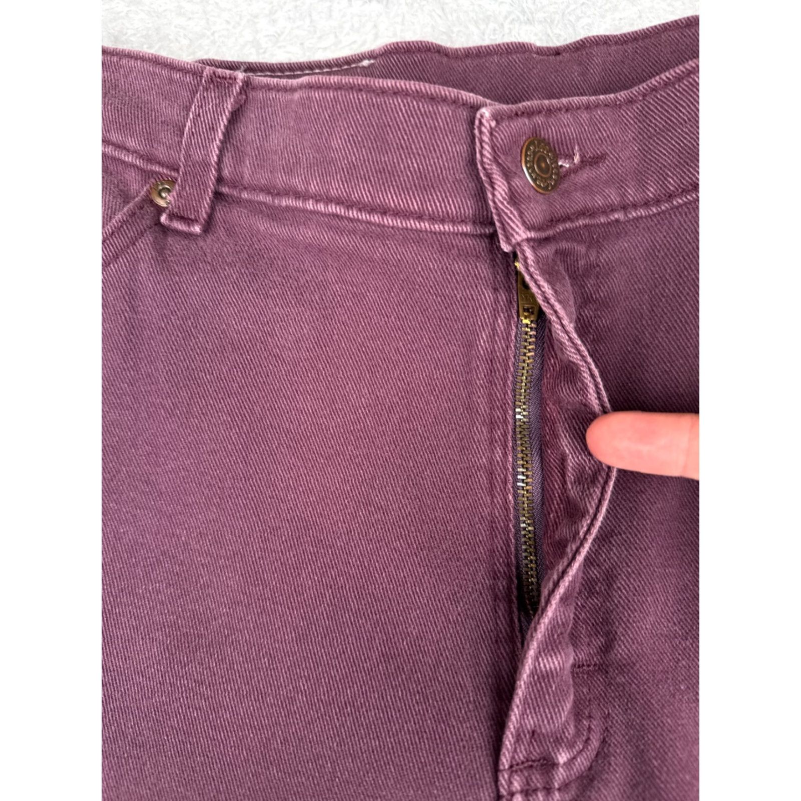 Lee VINTAGE Lee Jeans Women 18 Purple Tapered Leg High Rise 33x30 Cotton Denim 5-Pocket Style Cowboy Size 40" / US 18 - 5 Thumbnail
