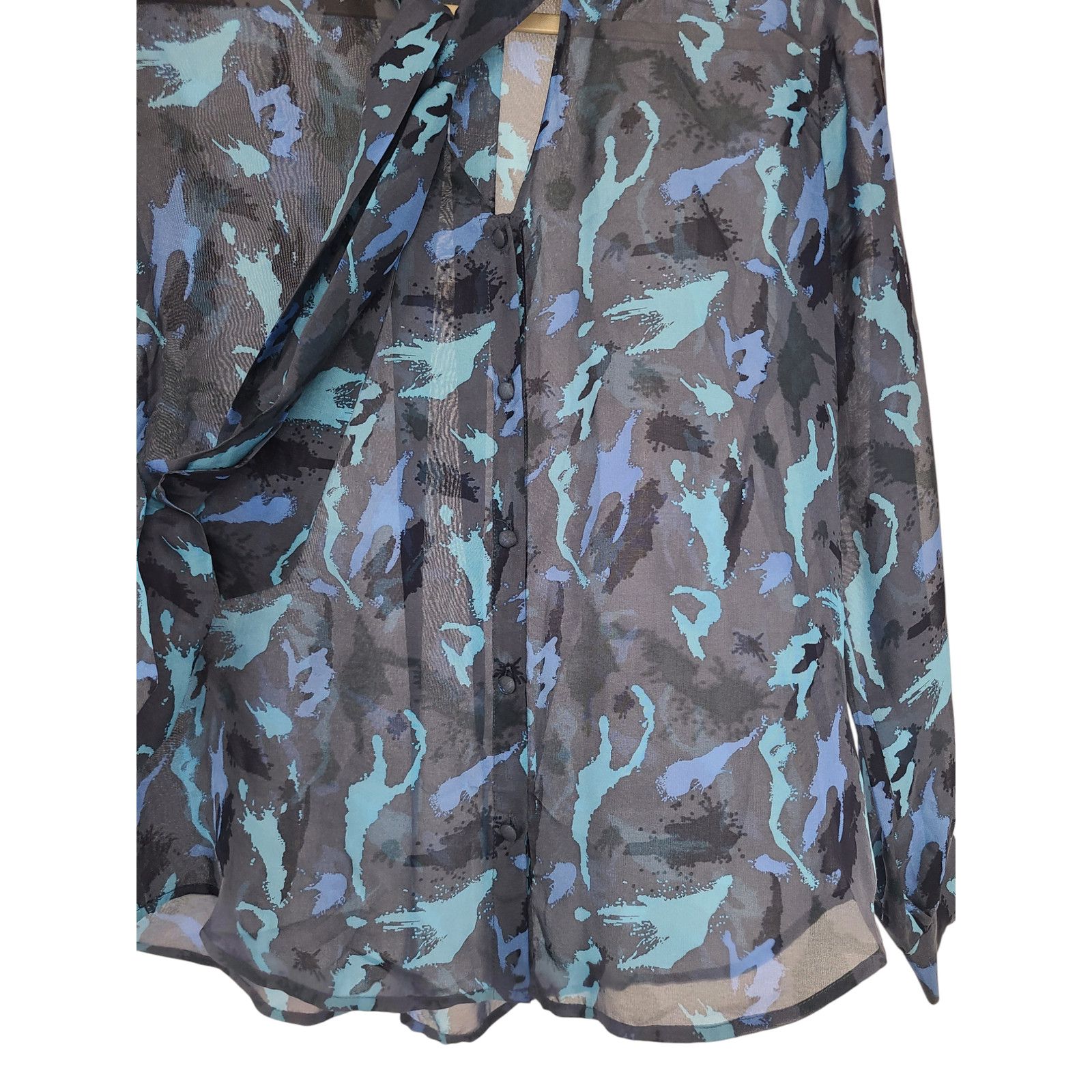L'AGENCE L'AGENCE Silk Abstract Watercolor Print Button Up Blouse XS Size XS / US 0-2 / IT 36-38 - 3 Thumbnail