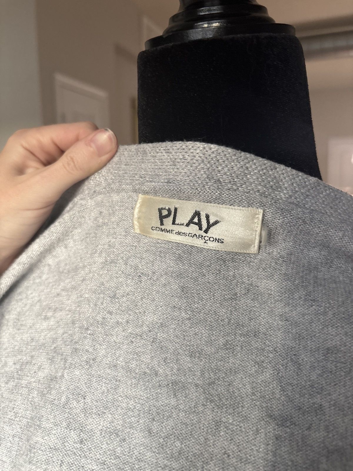 Comme des Garcons PLAY CDG Play Women’s Grey Button Down Cardigan Size S / US 4 / IT 40 - 3 Thumbnail