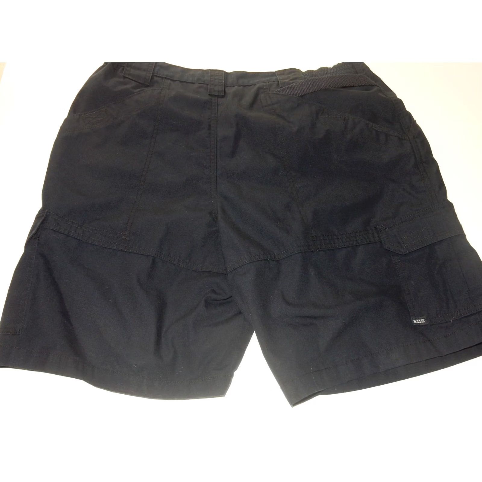 Vintage 5.11 Tactical Cargo Shorts Men 38 Black Size 38 Cargo Men Shorts Adult Regular Waist 37 Inseam 9 Inseam Mint Condition Size US 38 / EU 54 - 3 Thumbnail