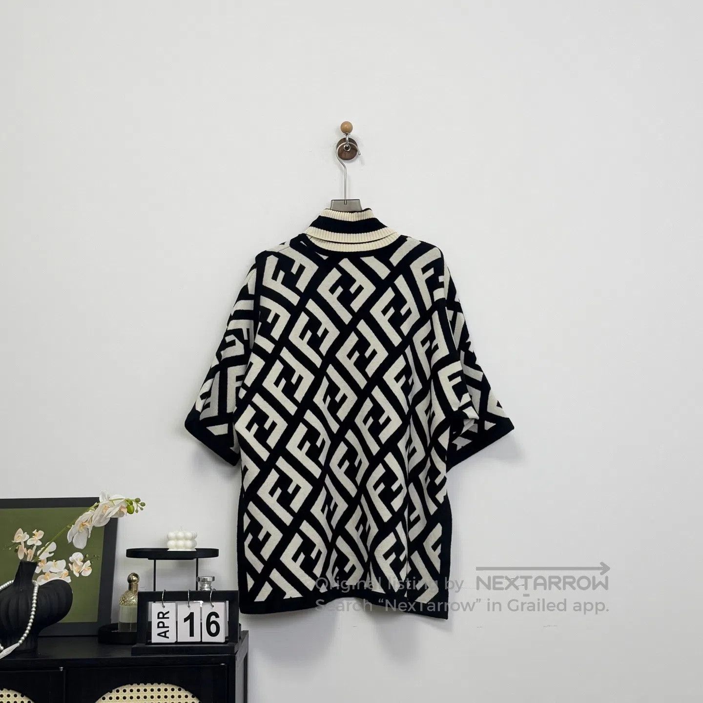 Fendi FENDI Black and White Monogrammed 40 Knit Shawl| Size M / US 6-8 / IT 42-44 - 4 Thumbnail