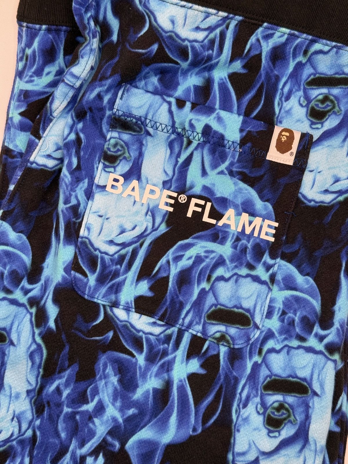 Bape Bape Blue Flame Sweatpants L Size US 31 - 2 Thumbnail