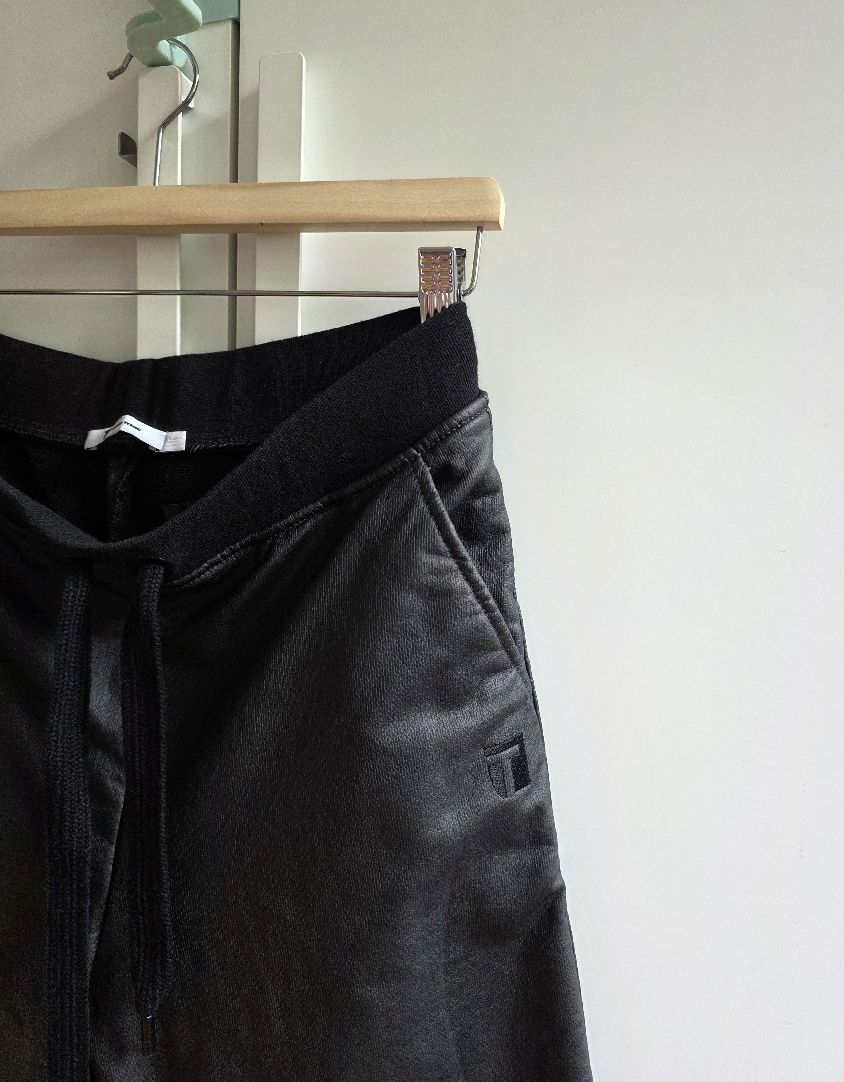Alexander Wang Alexander Wang black shorts XS S japan style Size US 28 / EU 44 - 4 Thumbnail