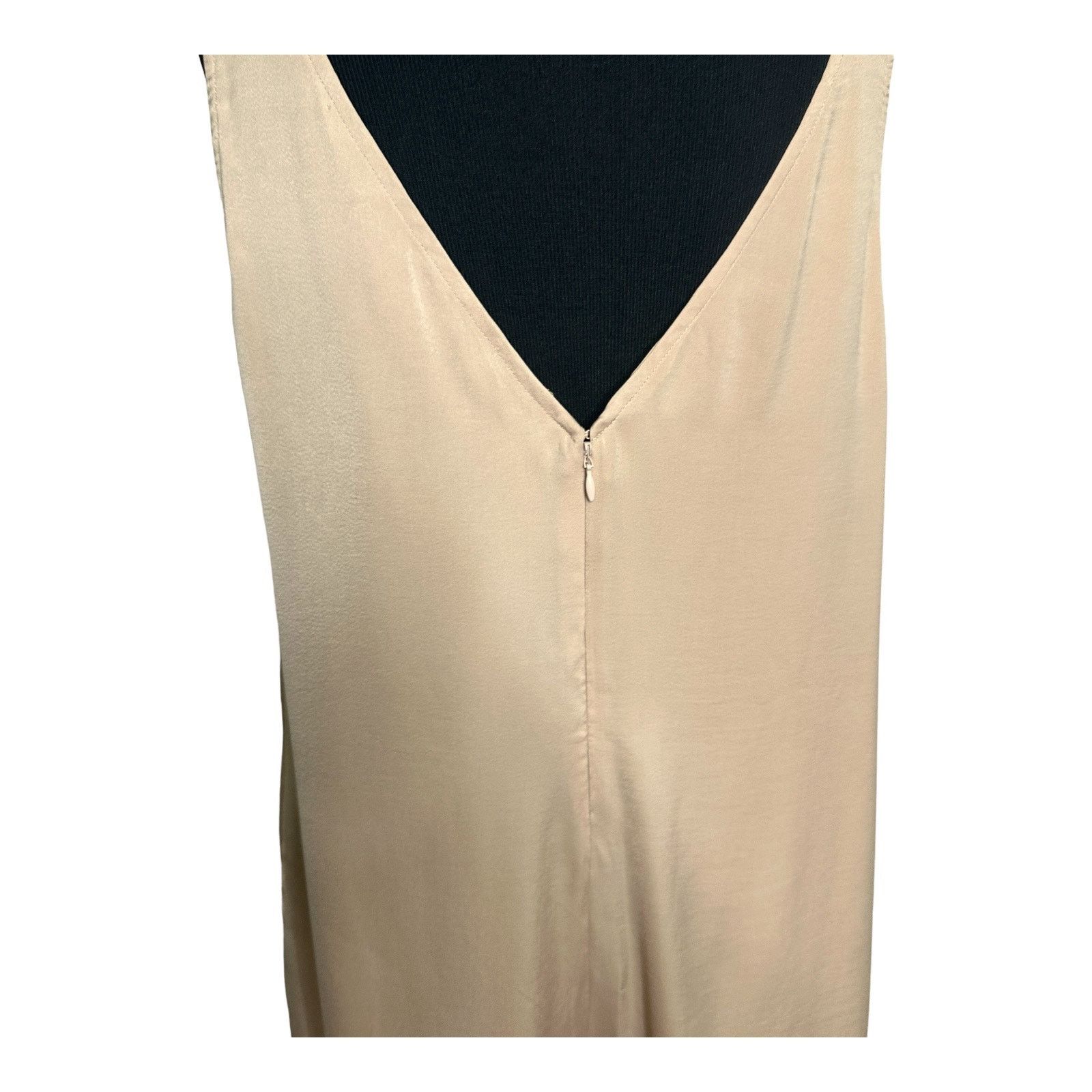 Guess Guess beige satin sleeveless romper size M Size 28" / US 6 / IT 42 - 8 Thumbnail