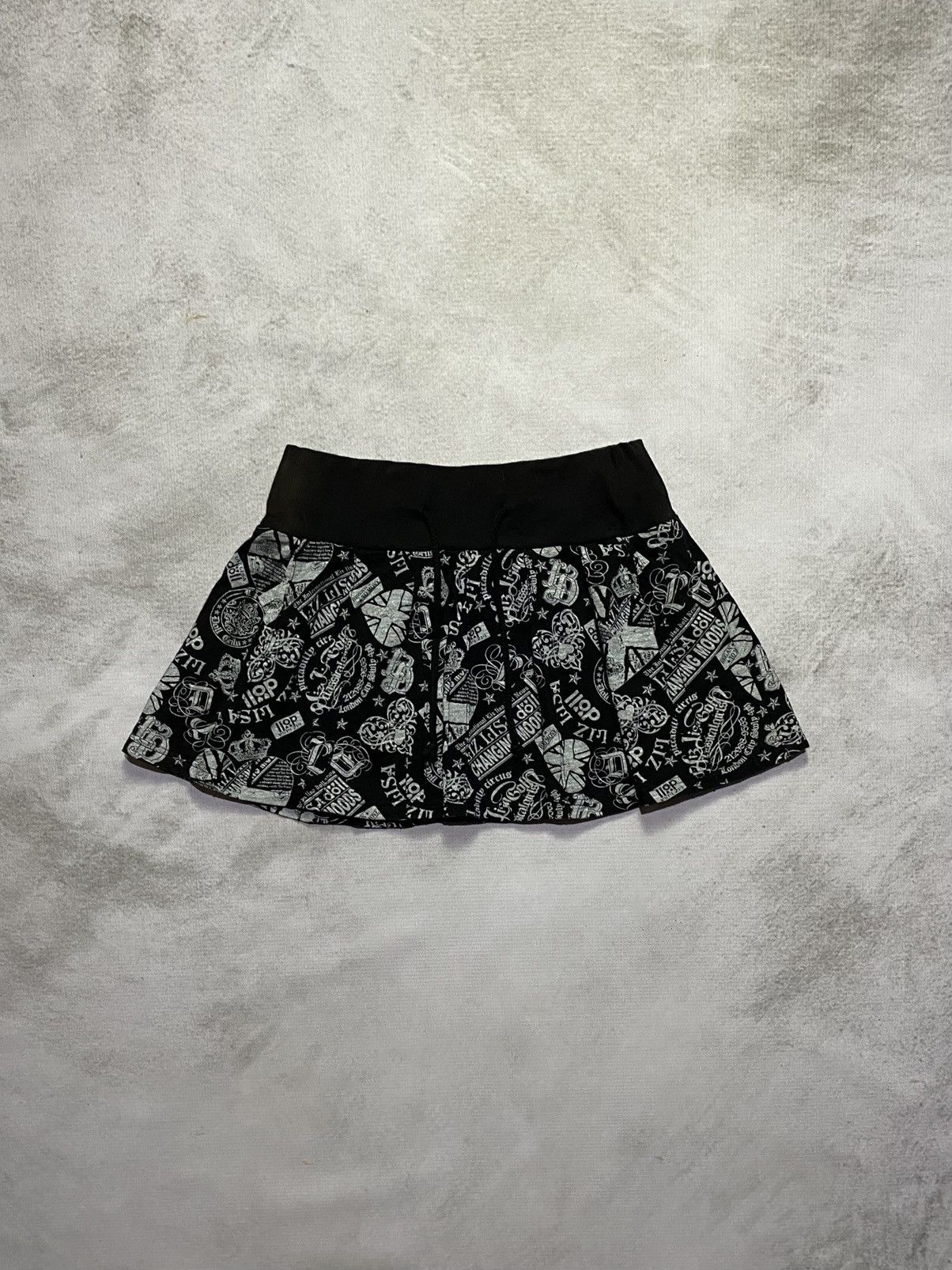 LIZ LISA Liz Lisa Doll Skirts Size 22" - 1 Thumbnail