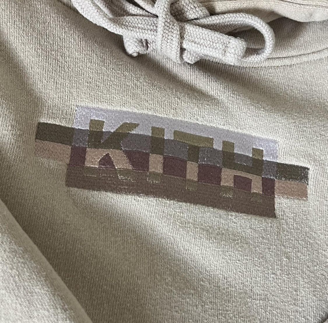 Kith strike box logo hoodie sale