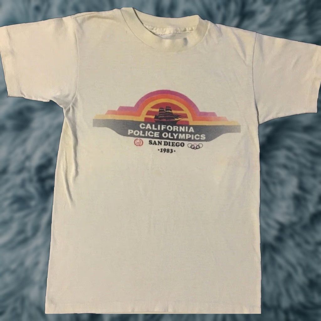 Vintage VINTAGE 80s San Diego Police Olympics T-Shirt XXS Yellow California Cop Officer Grunge Shirt Mens Size US XXS / EU 40 - 1 Thumbnail