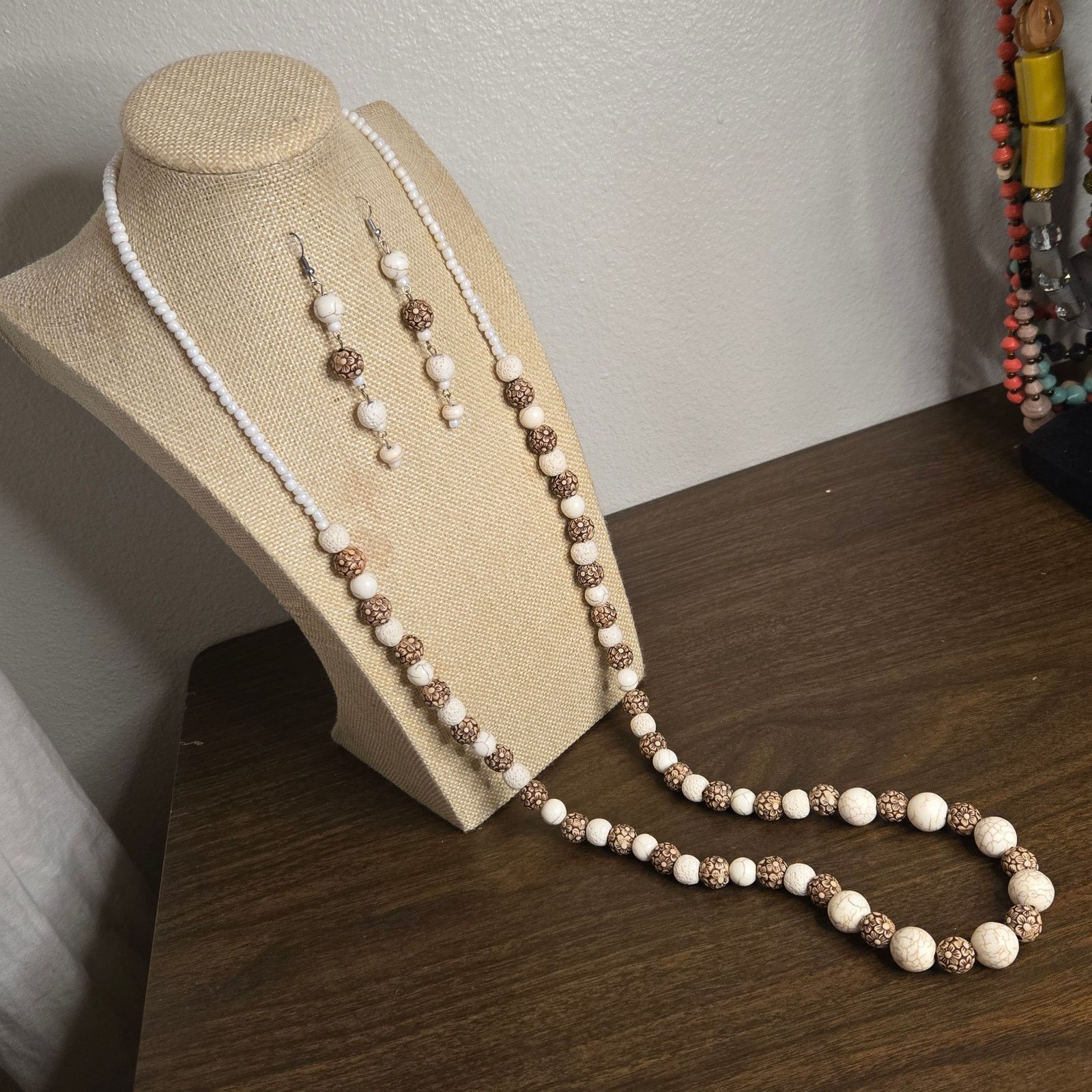 Vintage Vintage Tribal Bone Bead Necklace & Earrings Set Batik Boho Size ONE SIZE - 3 Thumbnail