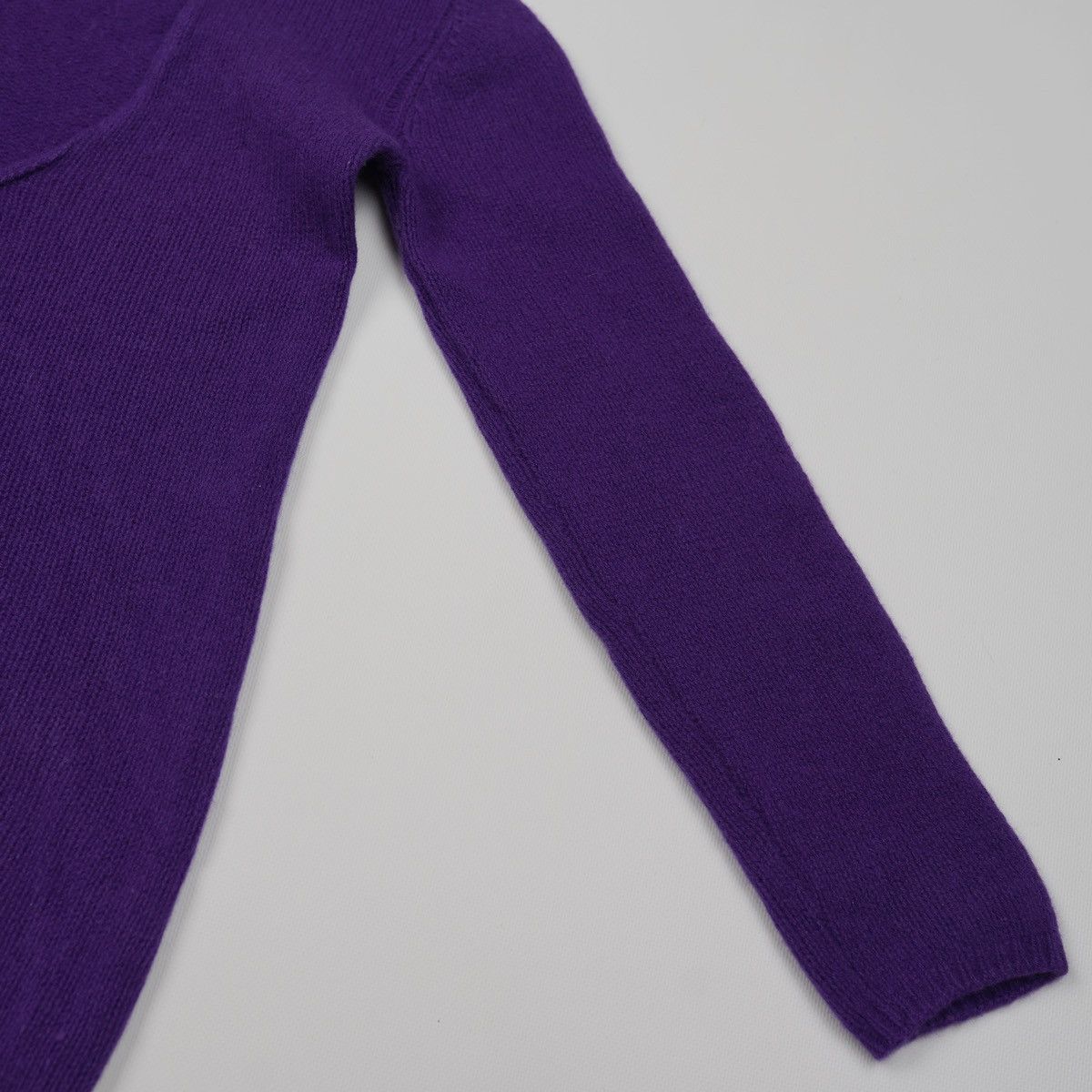 Prada Prada Cashmere Wool V neck Sweater Purple Size S / US 4 / IT 40 - 6 Thumbnail