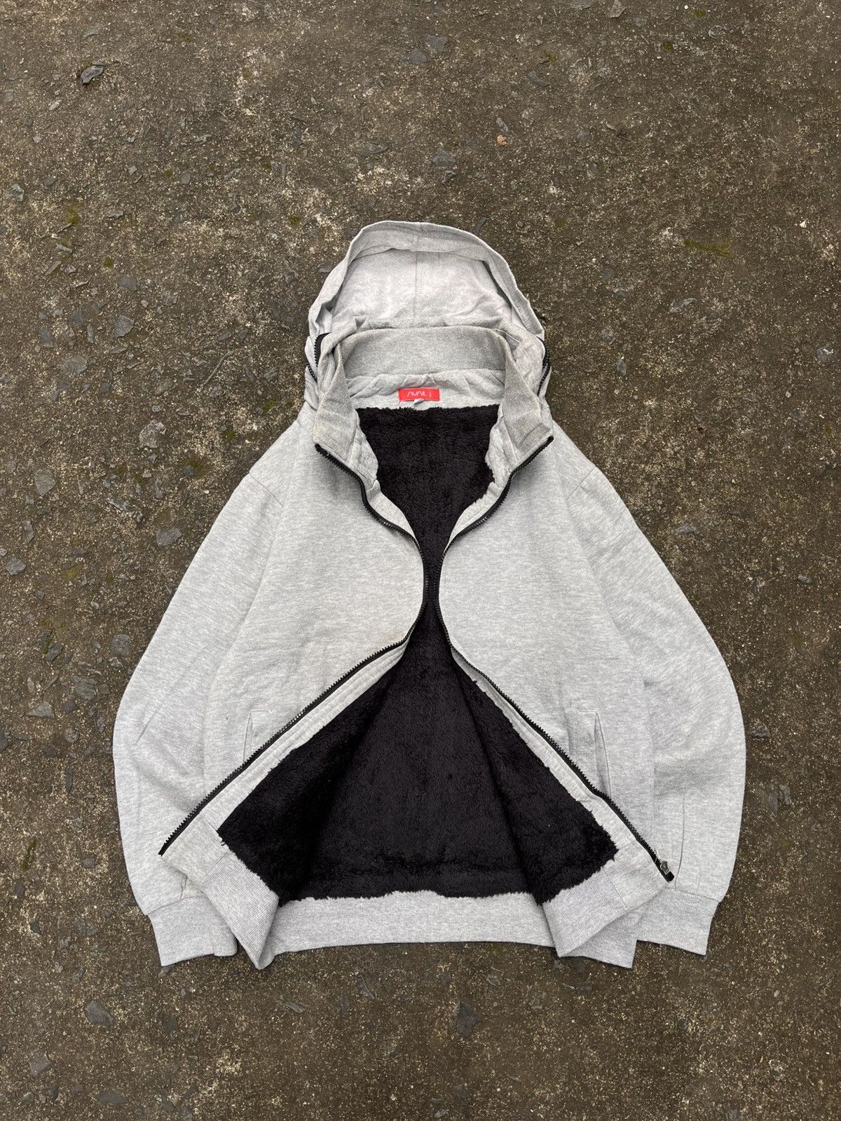 Japanese Brand 2000s Apocalypse Bono Hoodie Avail Size US M / EU 48-50 / 2 - 6 Thumbnail