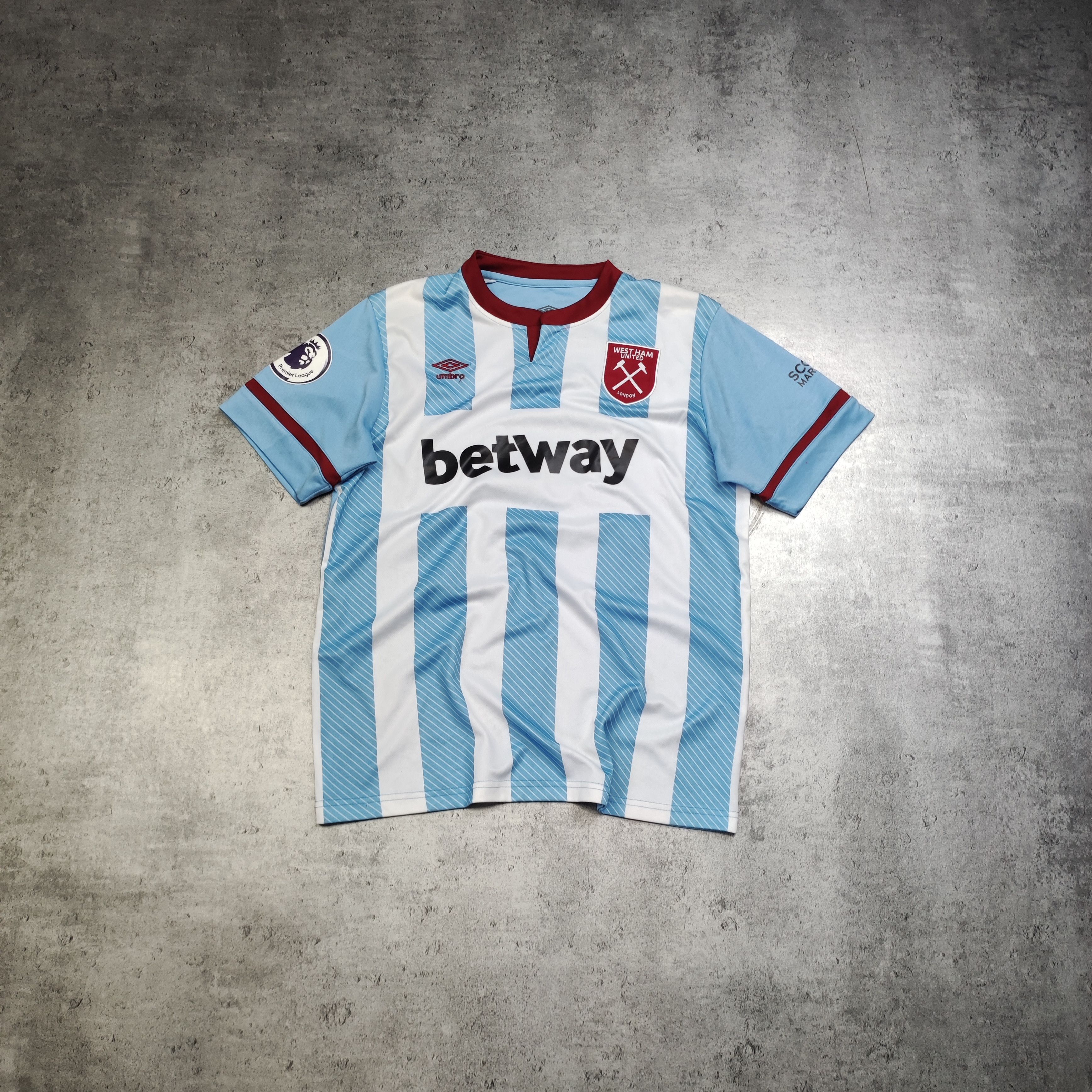Vintage RARE #20 Bowen Umbro x West Ham United Football Jersey Size US L / EU 52-54 / 3 - 2 Thumbnail