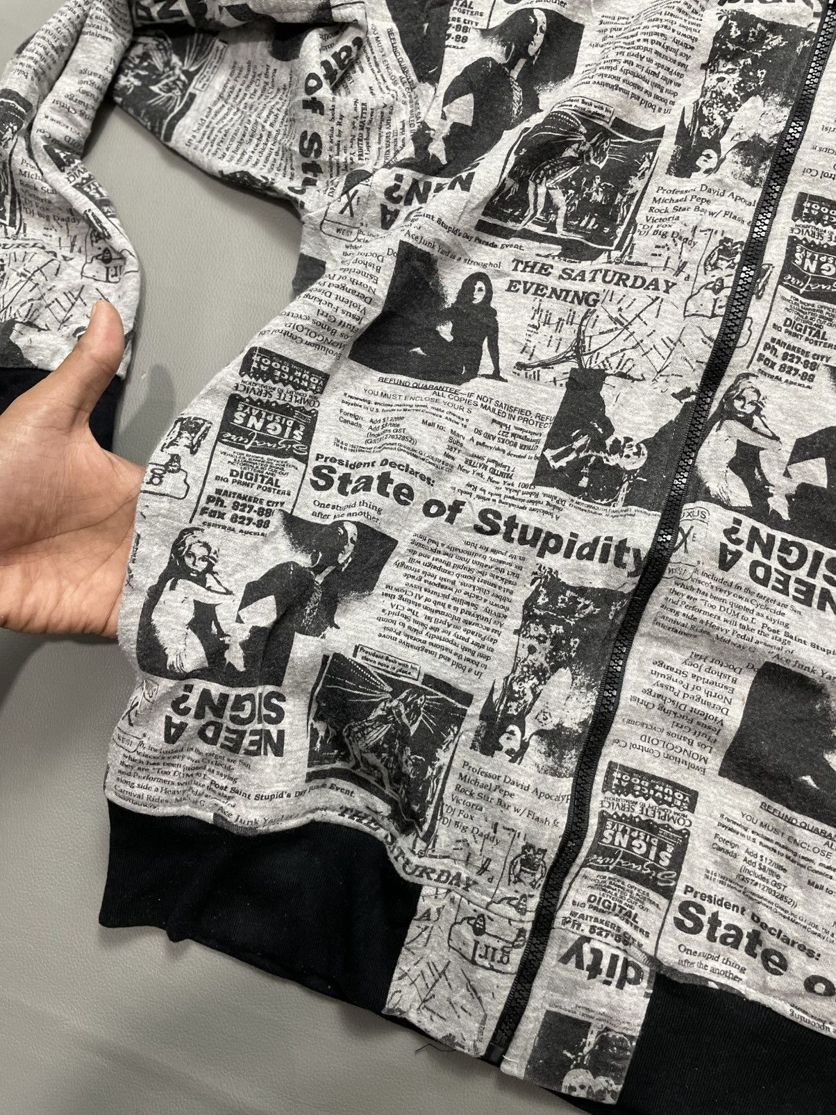 Japanese brand magazine Print Poem Zip Hoodie