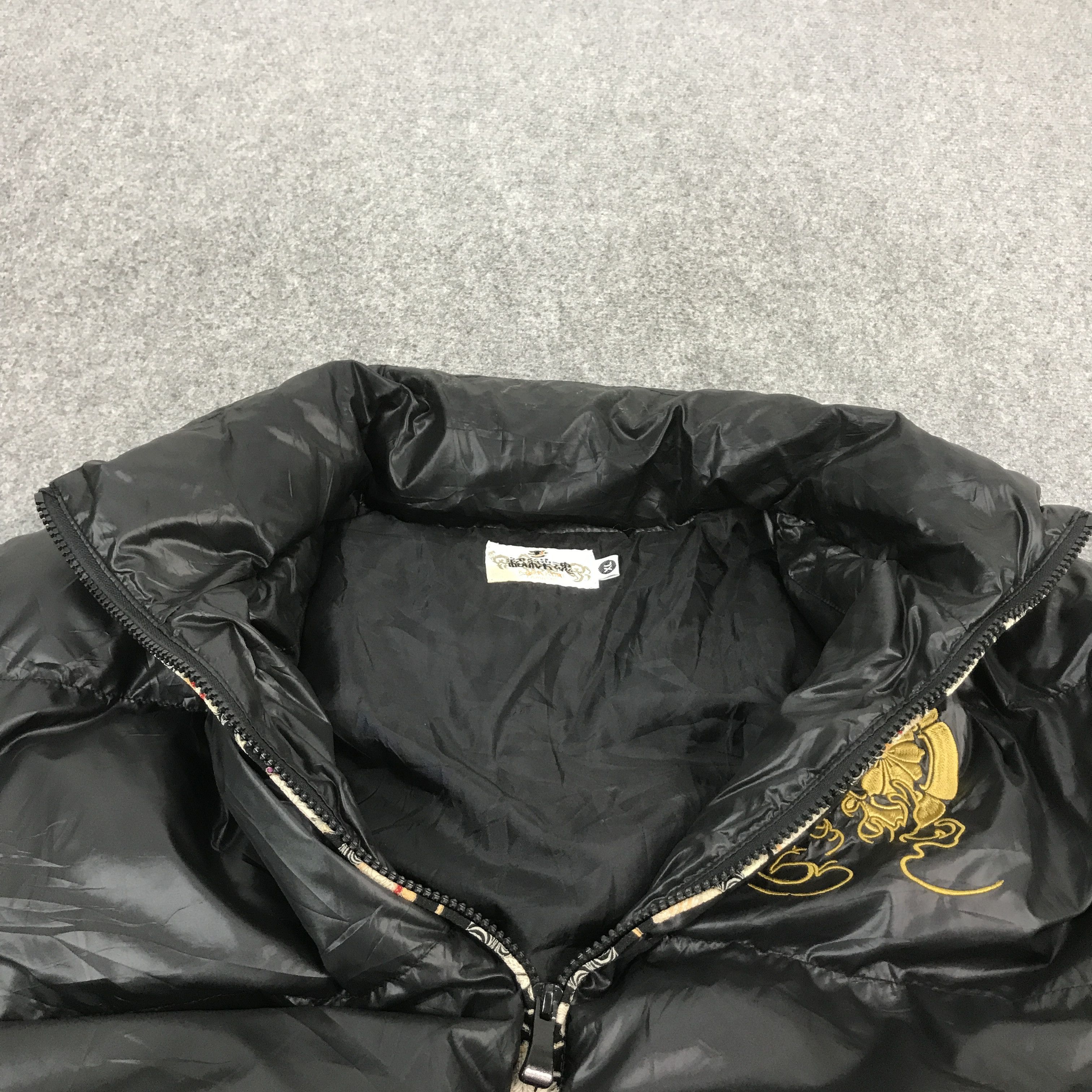 Japanese Brand Kara Kuri tamashi koi fish Puffer jacket Size US XL / EU 56 / 4 - 5 Thumbnail