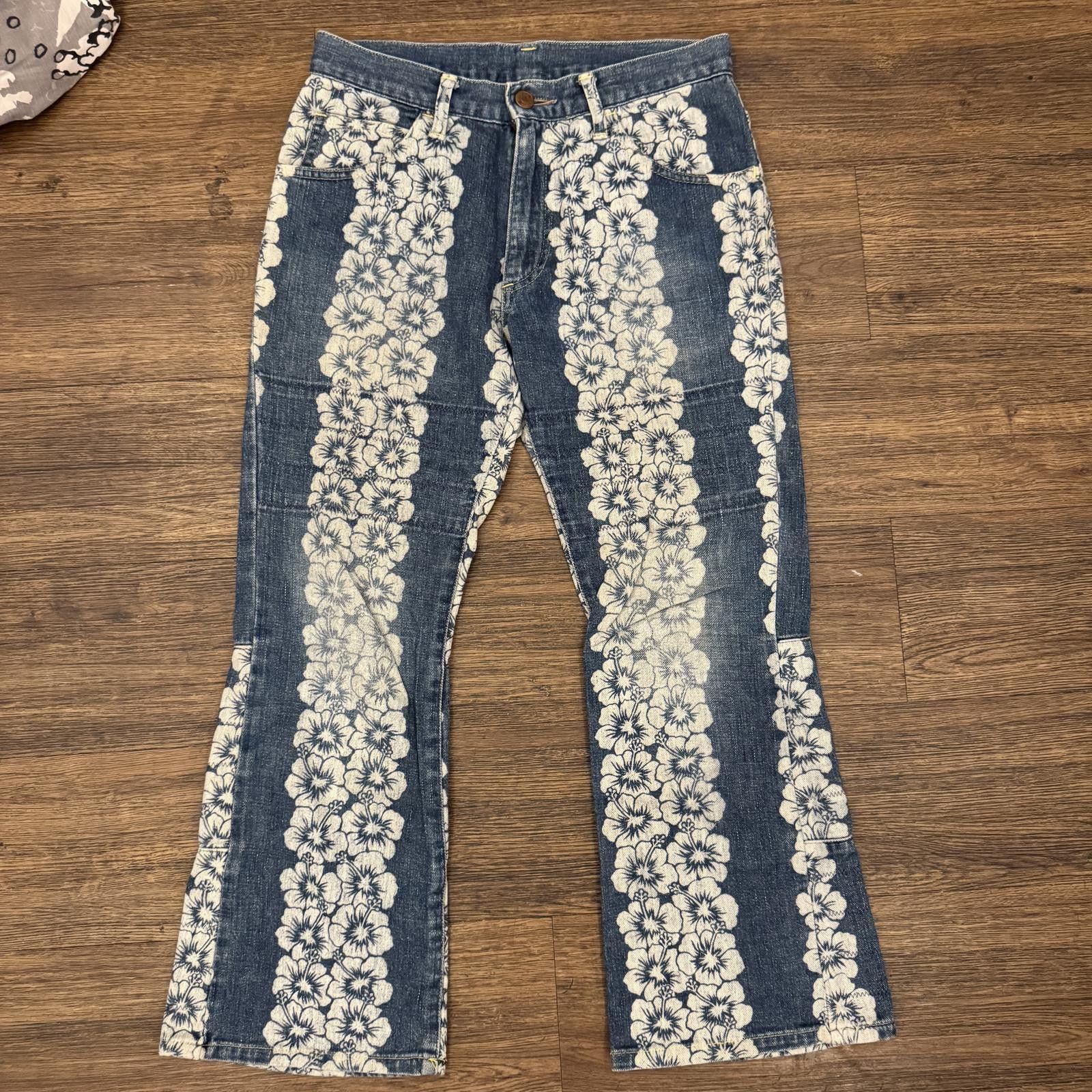 Hysteric Glamour Hysteric Glamour Flower Jeans Size 26" / US 2 / IT 38 - 1 Thumbnail