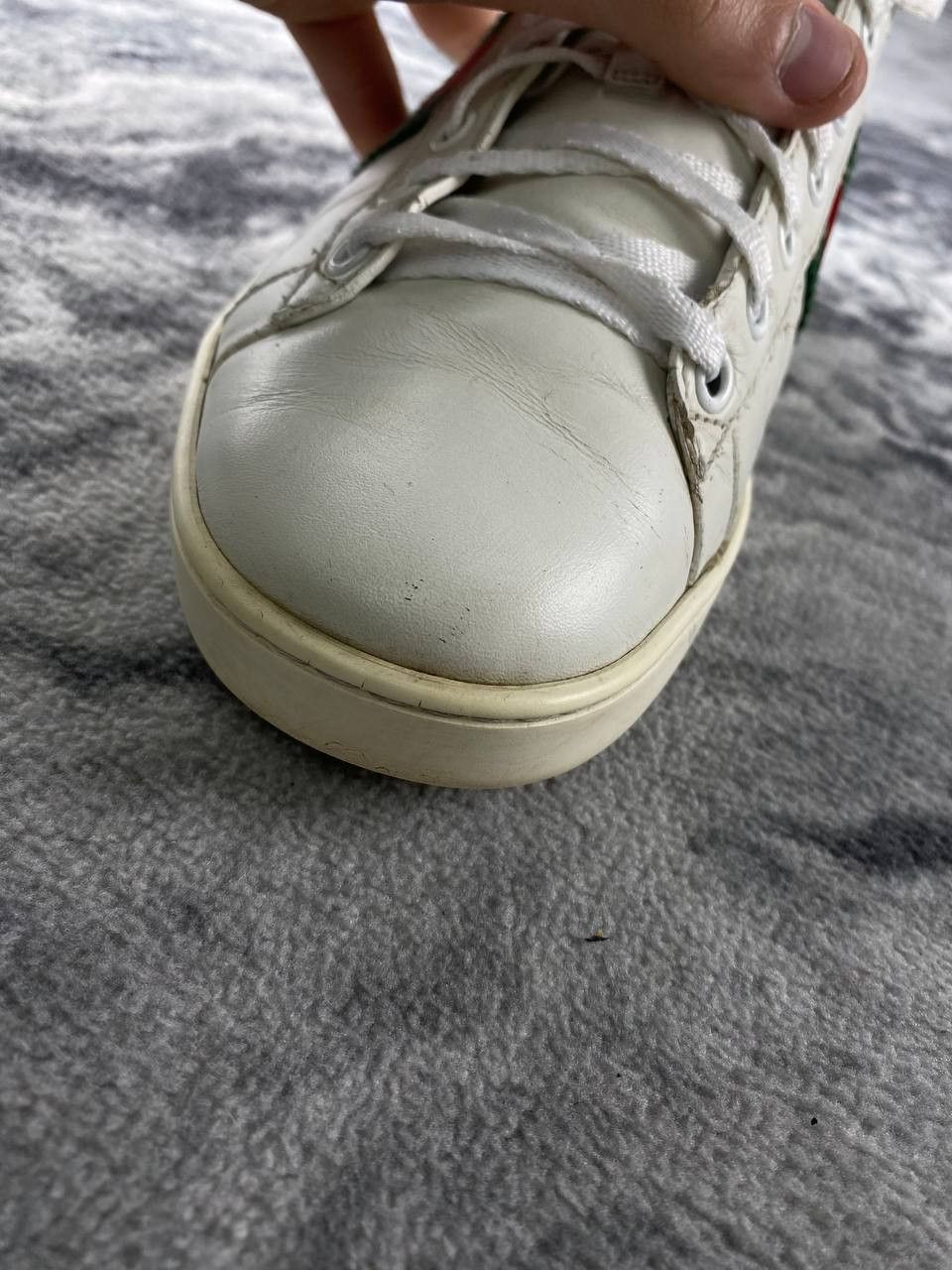 Gucci Gucci Ace Embroidered Bee Low-Top Sneakers Women Size 39 Size US 9 / IT 39 - 8 Thumbnail
