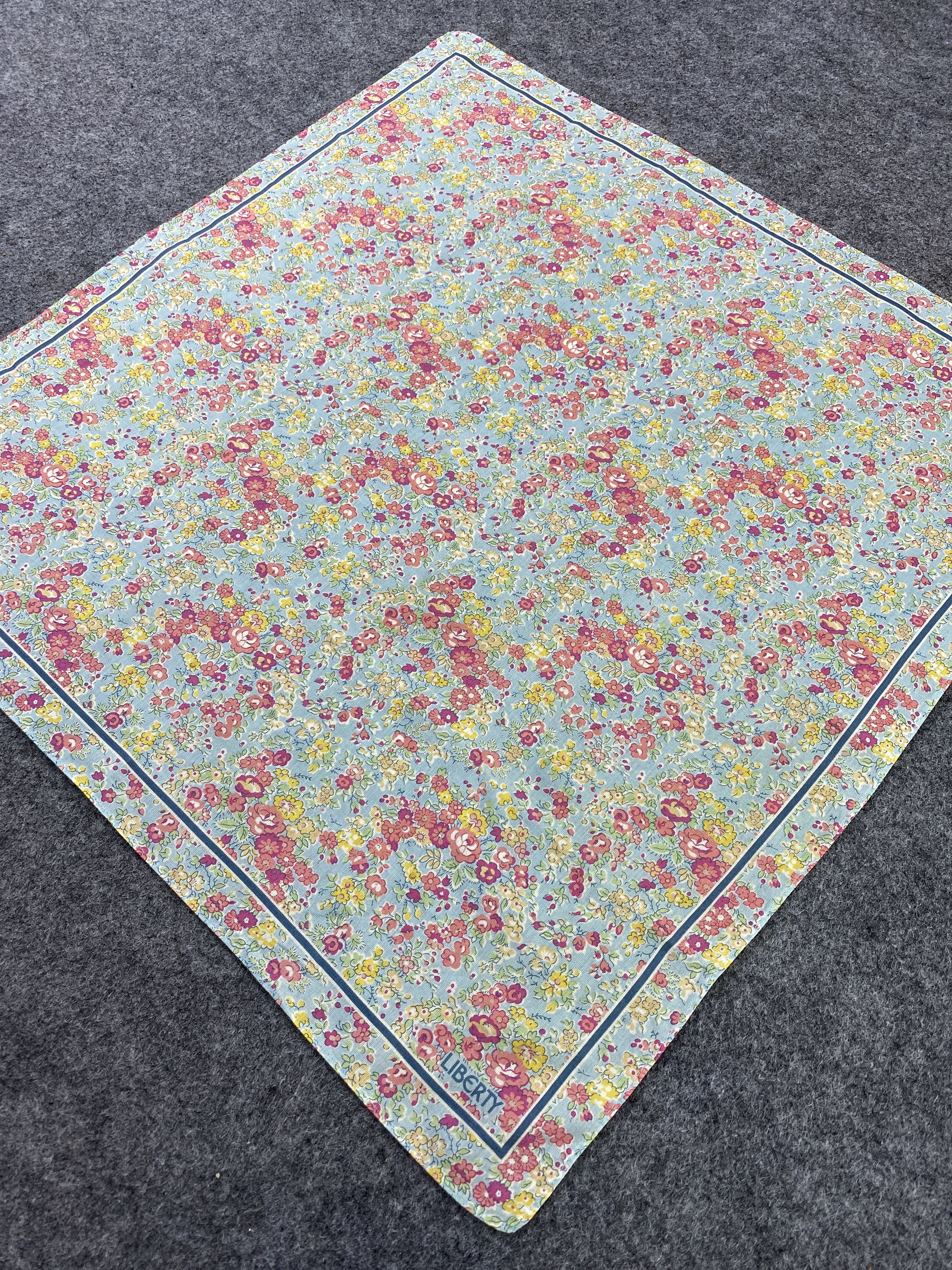 Liberty × Vintage Liberty Floral Handkerchief / Bandana / Neckerchief-B164 Size ONE SIZE - 4 Thumbnail