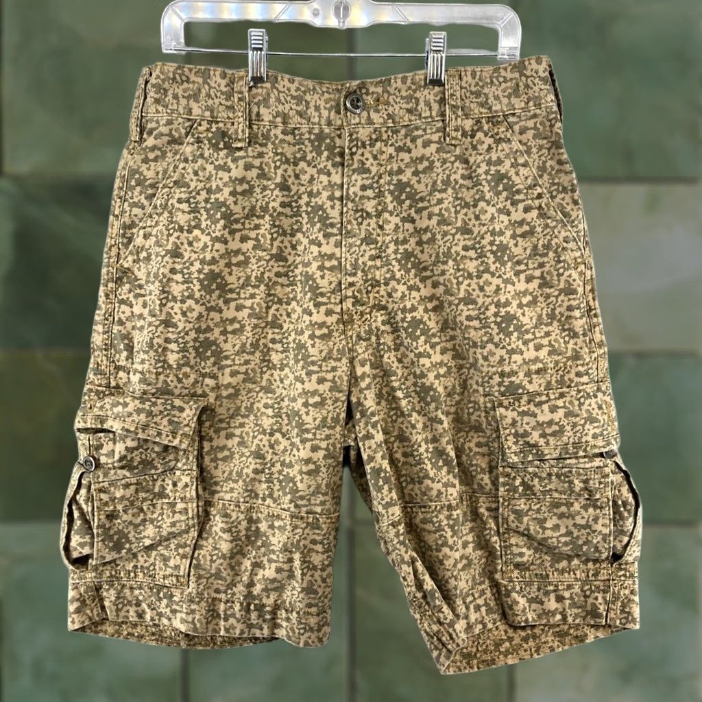 Levi's Levi's Cargo Shorts 32 Khaki Beige Camouflage Cargo Pocket Relaxed Men Regular Short Size US 32 / EU 48 - 1 Thumbnail