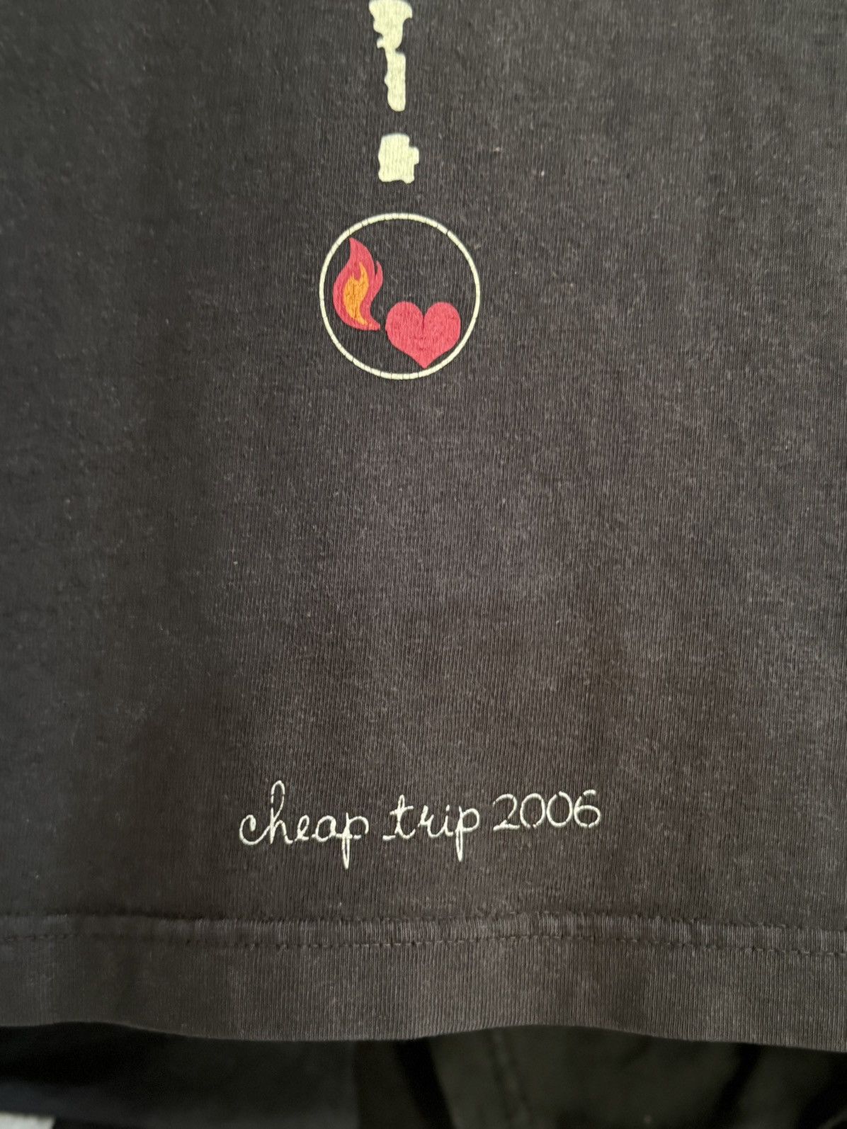 Vintage Vintage The Black Pearl Traveller Cheap Trip Sun Faded Tee Size US L / EU 52-54 / 3 - 10 Thumbnail
