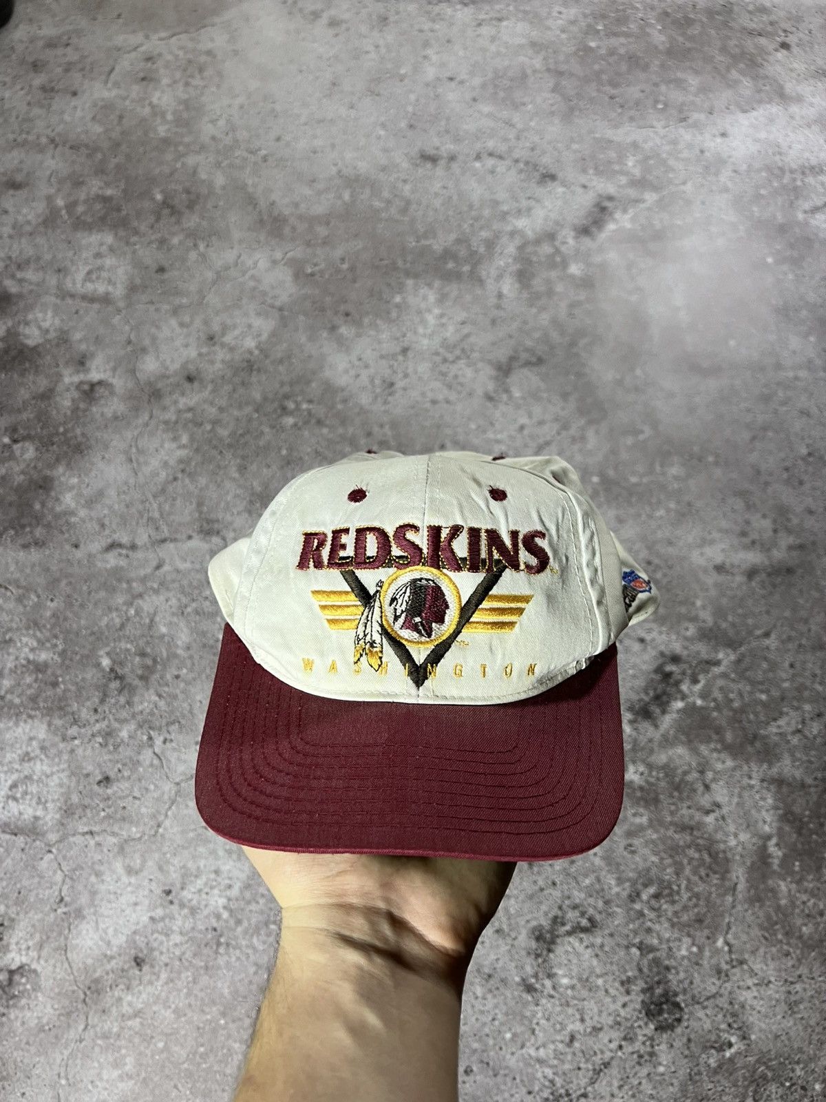 NFL Vintage Washington Redskins Cap Hat Bulls Buffalo Bills Size ONE SIZE - 2 Thumbnail