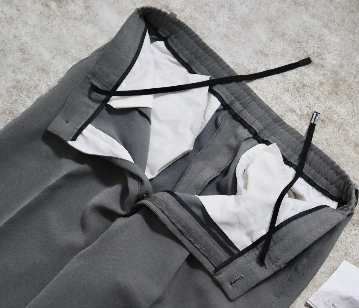N.Hoolywood N.Hoolywood 24 Wide Tapered Easy Slacks Size US 36 / EU 52 - 4 Thumbnail