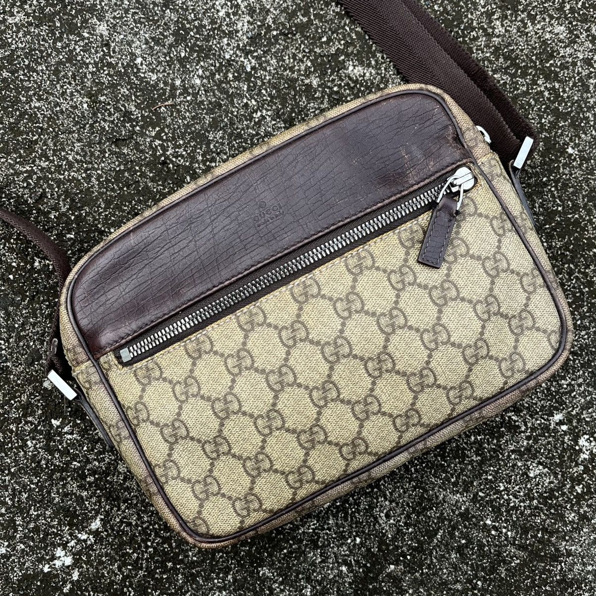 Gucci Gucci GG Supreme Beige Crossbody Bag with Leather Trim Size ONE SIZE - 4 Thumbnail