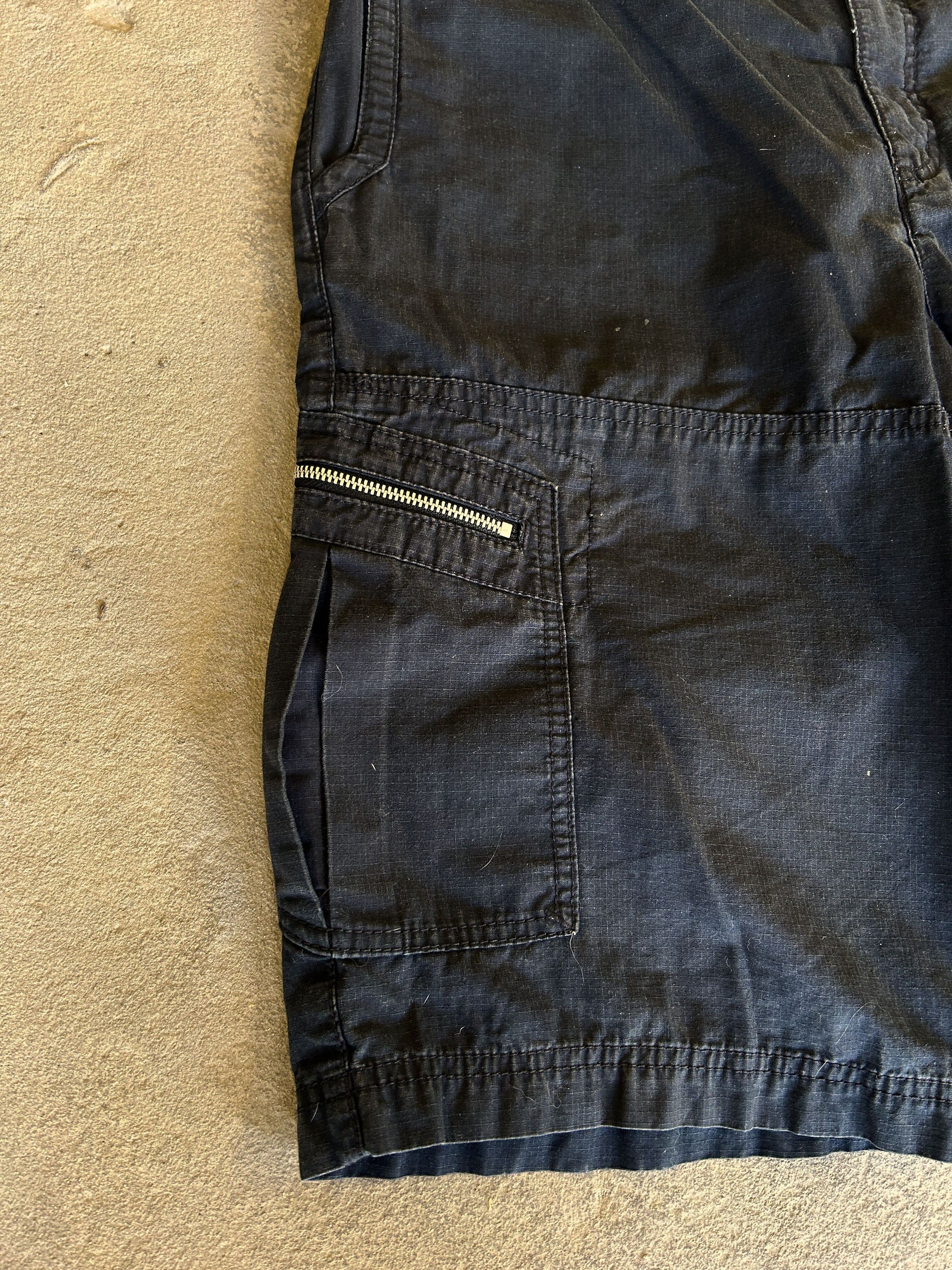 Nike Vintage Balenciaga Style Nike Big Logo Cargo Shorts y2k 90's Size US 32 / EU 48 - 5 Thumbnail
