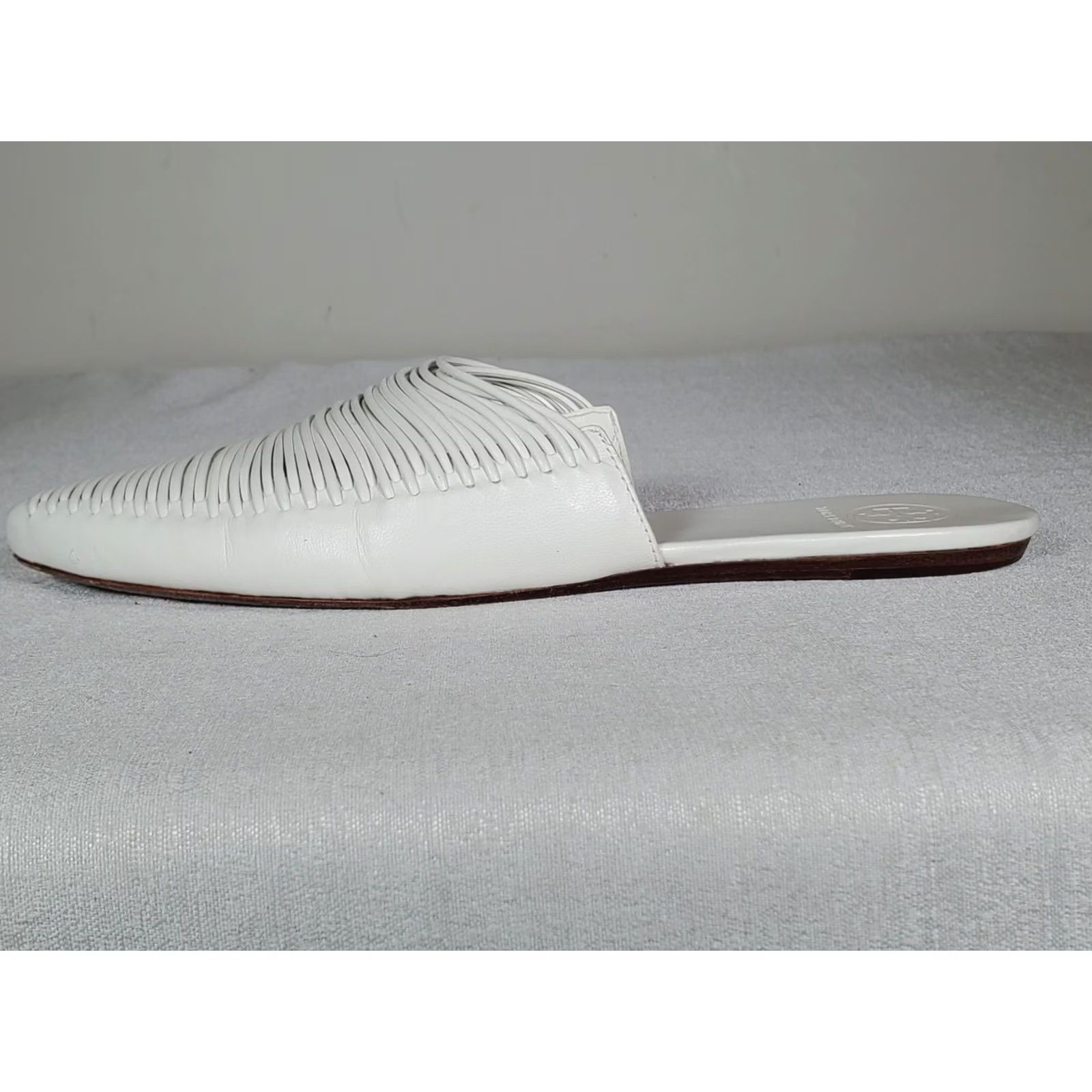 Tory Burch Tory Burch Sienna Flat Slide Mestico White Woven Leather Sandals Women's US 7 M Size US 7 / IT 37 - 5 Thumbnail