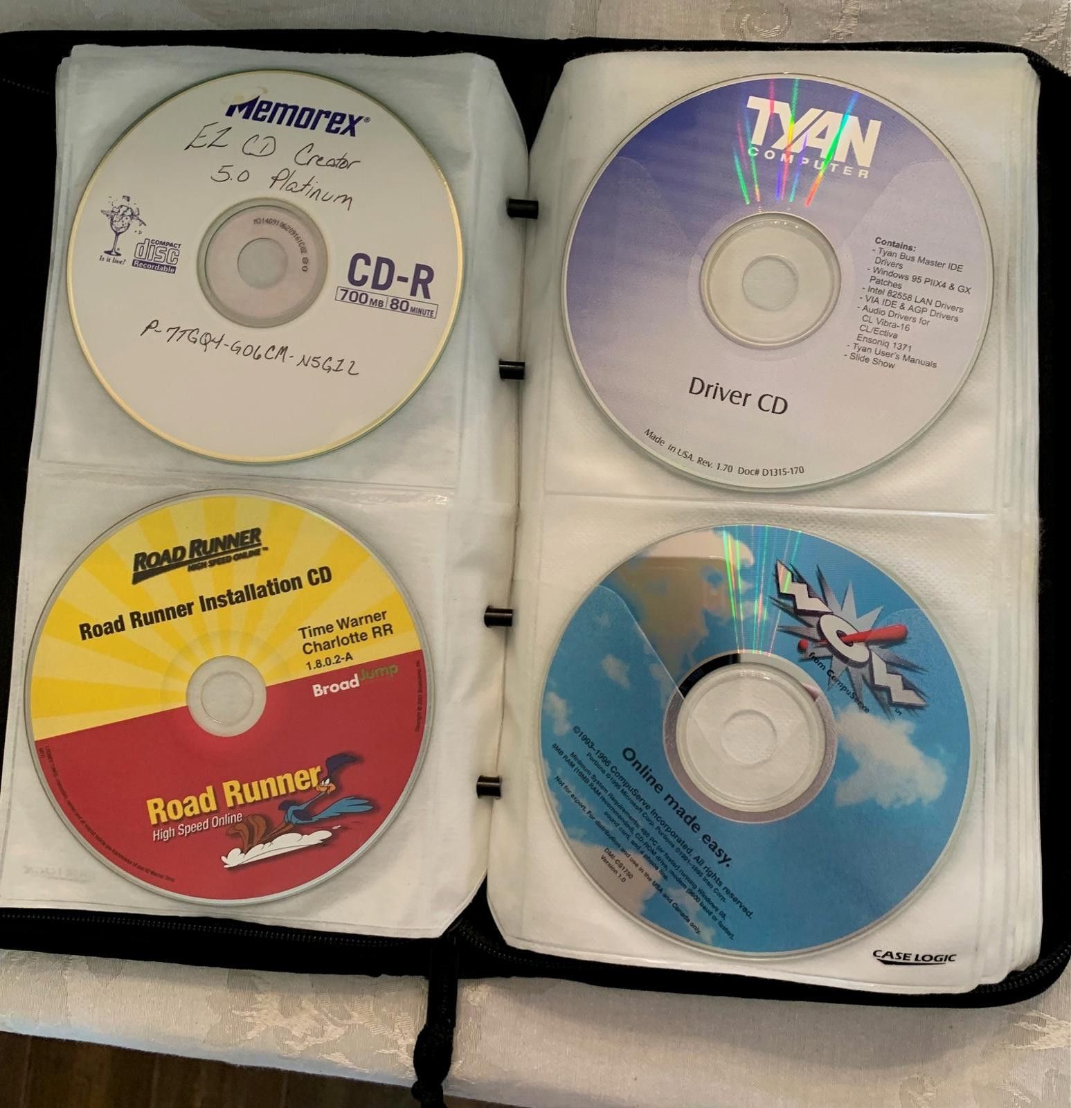 Other 23 Vintage PC Programs in CASELOGIC Zip Case Size ONE SIZE - 1 Thumbnail