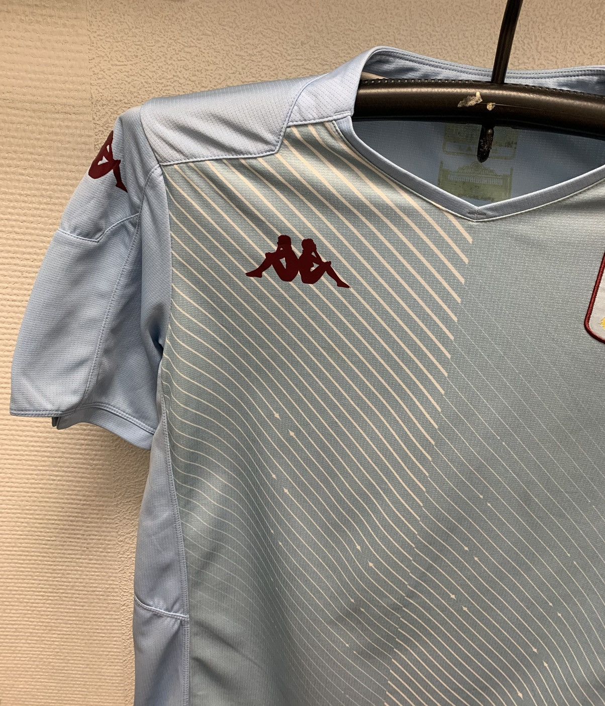 Kappa AVFC Aston Villa kappa soccer jersey M sz Size US M / EU 48-50 / 2 - 5 Thumbnail
