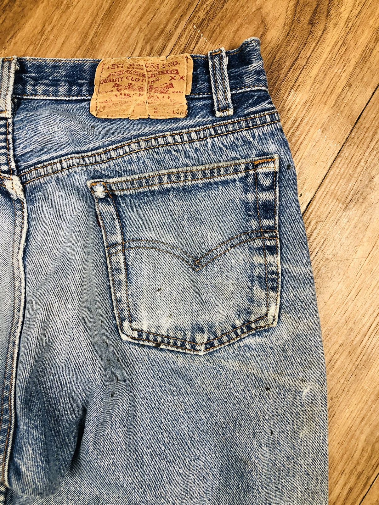 Levi's Levis Distresses Jeans (37) Size US 29 - 18 Thumbnail