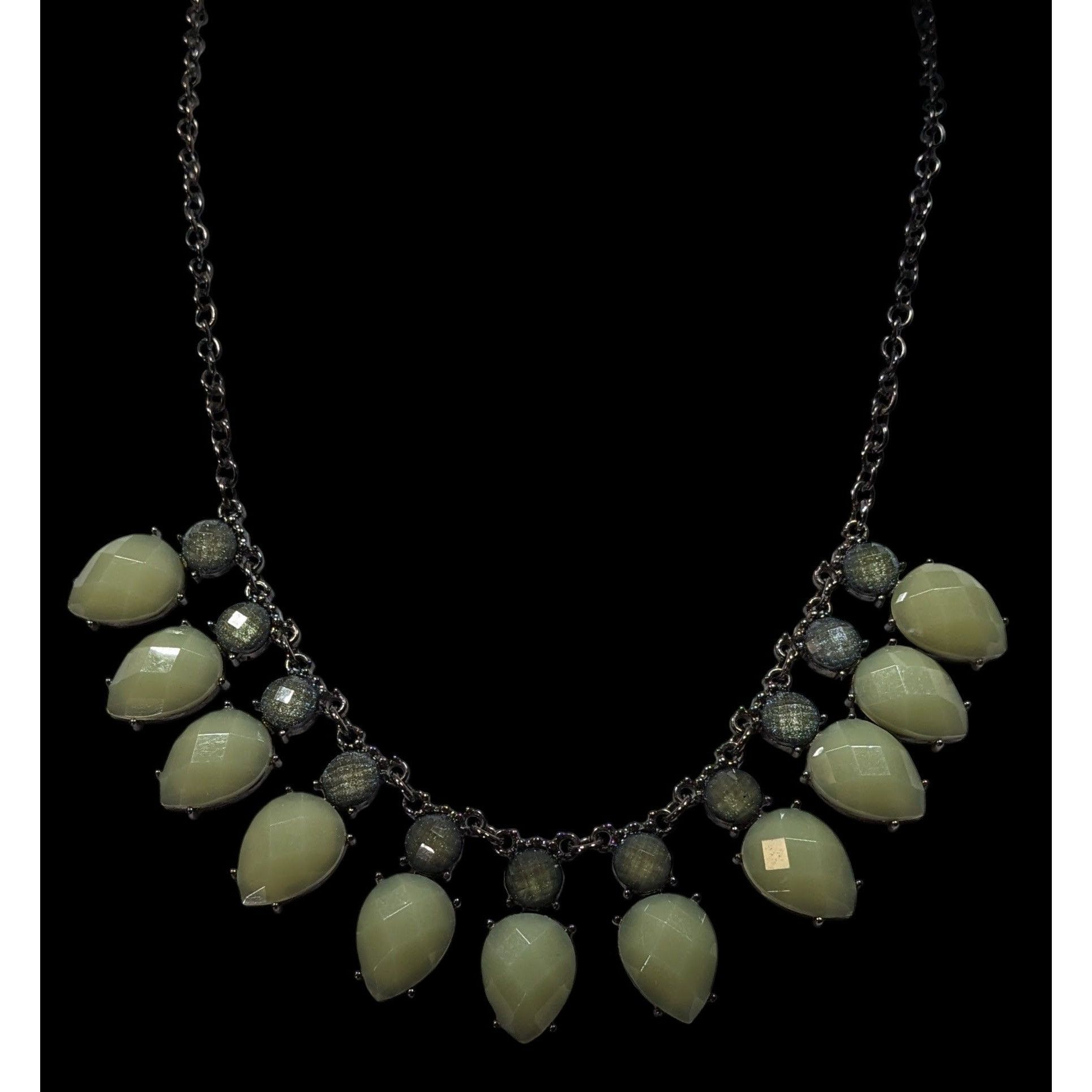 Other Green Teardrop Beaded Statement Necklace With Adjustable Cha Size ONE SIZE - 4 Thumbnail