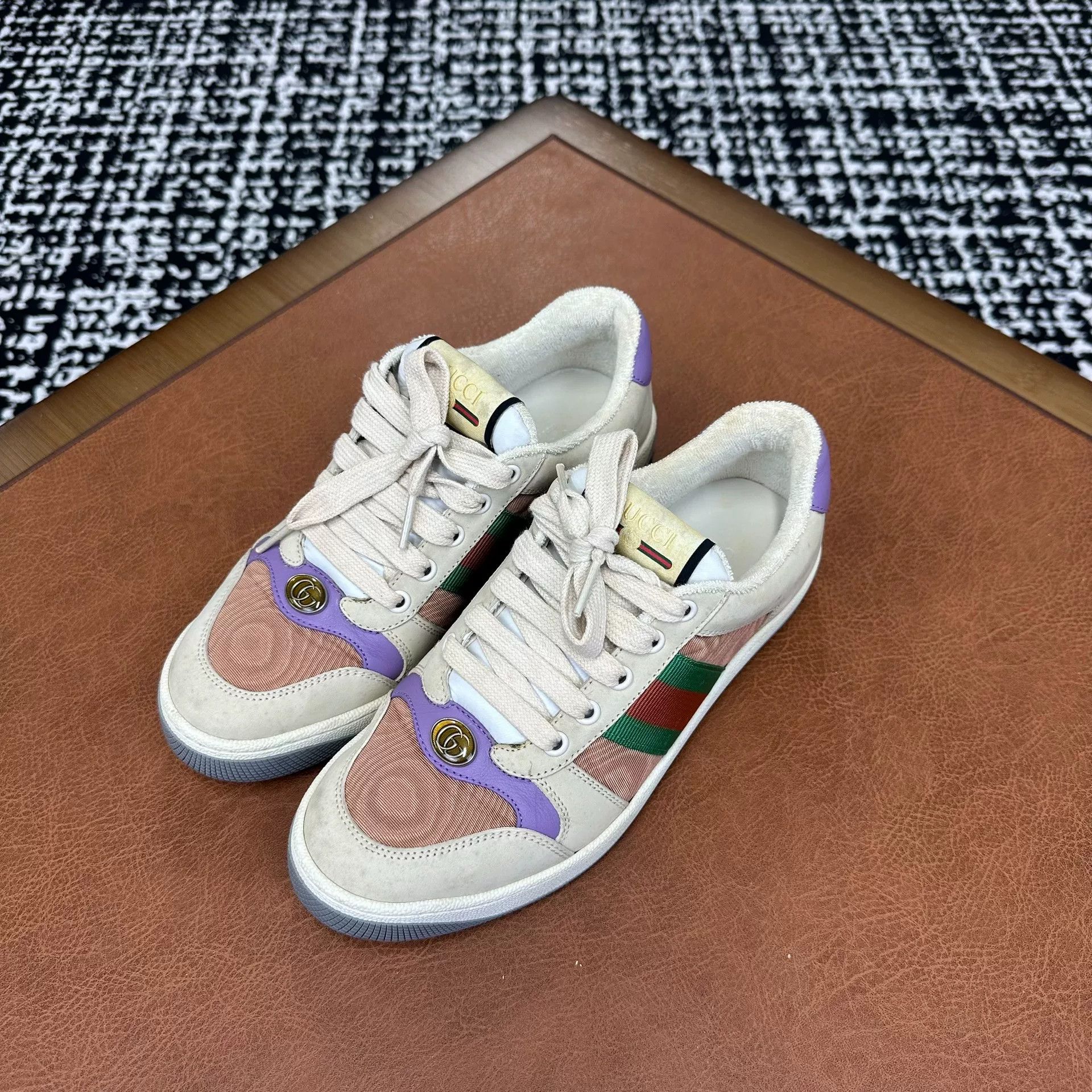 Gucci Gucci White Lowtop Sneakers it_37 Women Size US 7 / IT 37 - 1 Thumbnail
