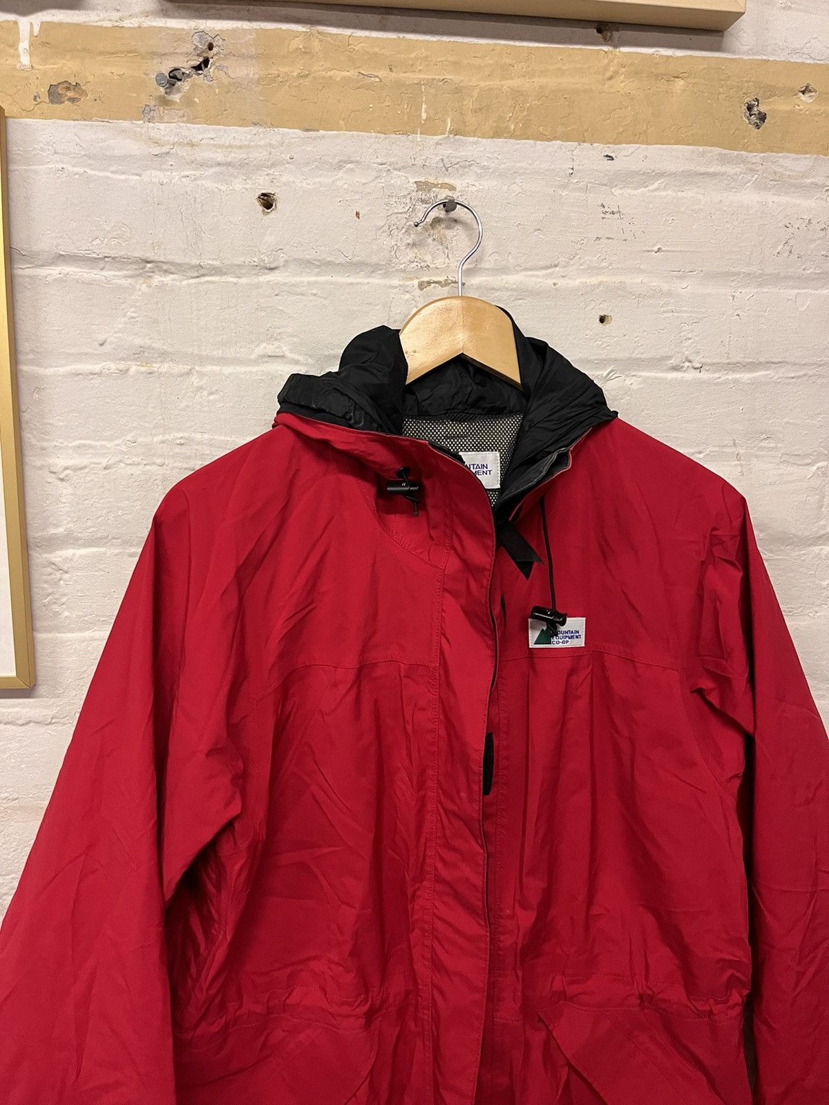 Mountain Equipment Company × Vintage Vintage MEC Red Gore Tex Rain Jacket Size US L / EU 52-54 / 3 - 2 Thumbnail