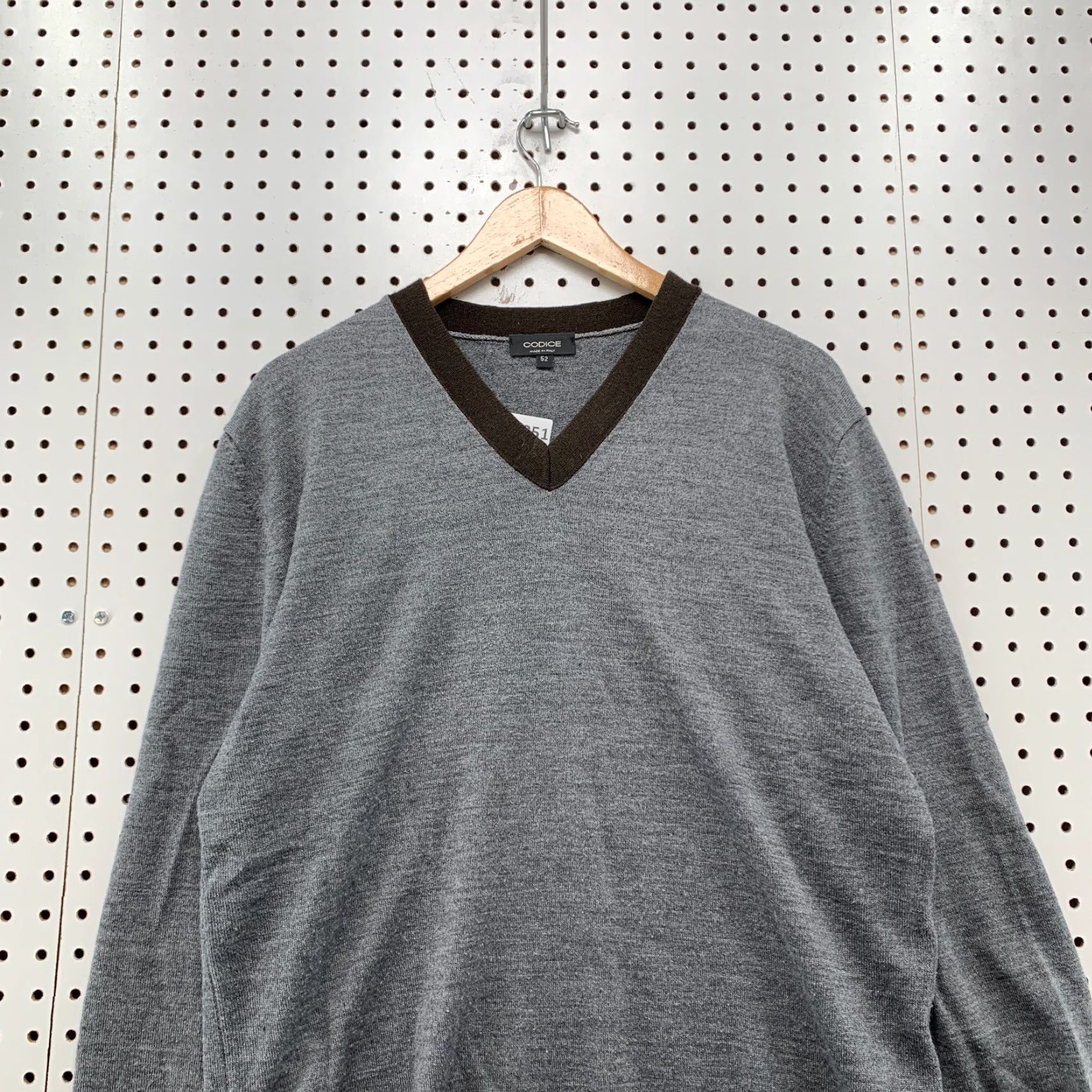 Vintage VINTAGE Codice Merino Wool V-Neck Sweater XL Gray Purple Mens 90s Pullover Size US XL / EU 56 / 4 - 6 Thumbnail