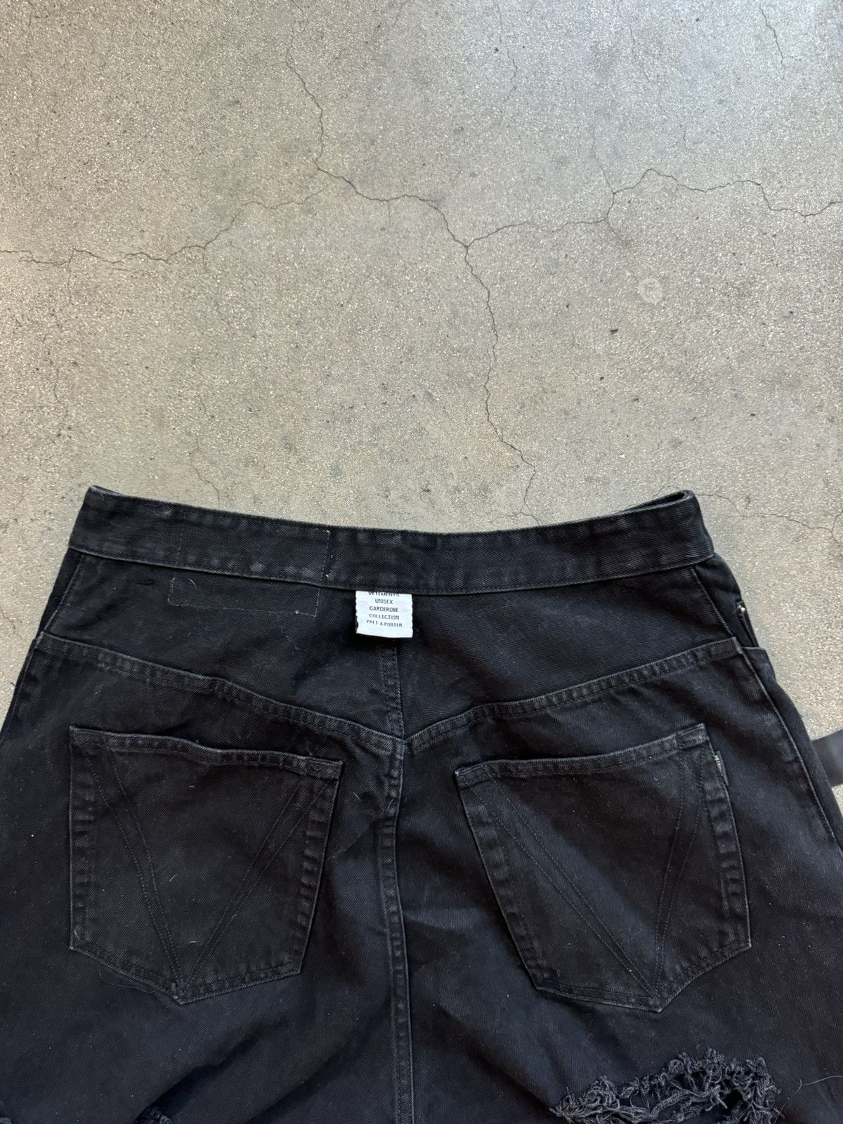 Vetements Vestments Distressed Baggy Denim Size US 32 / EU 48 - 13 Thumbnail