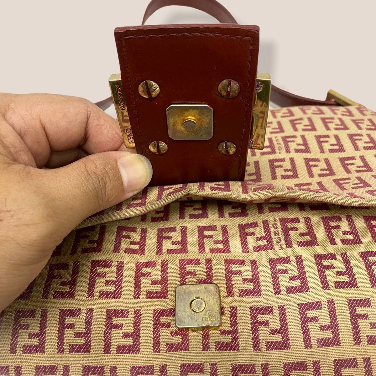 Fendi AUTHENTIC FENDI MAMMA ZUCCHINO BAGUETTE SHOULDER HANDBAG Size ONE SIZE - 14 Thumbnail