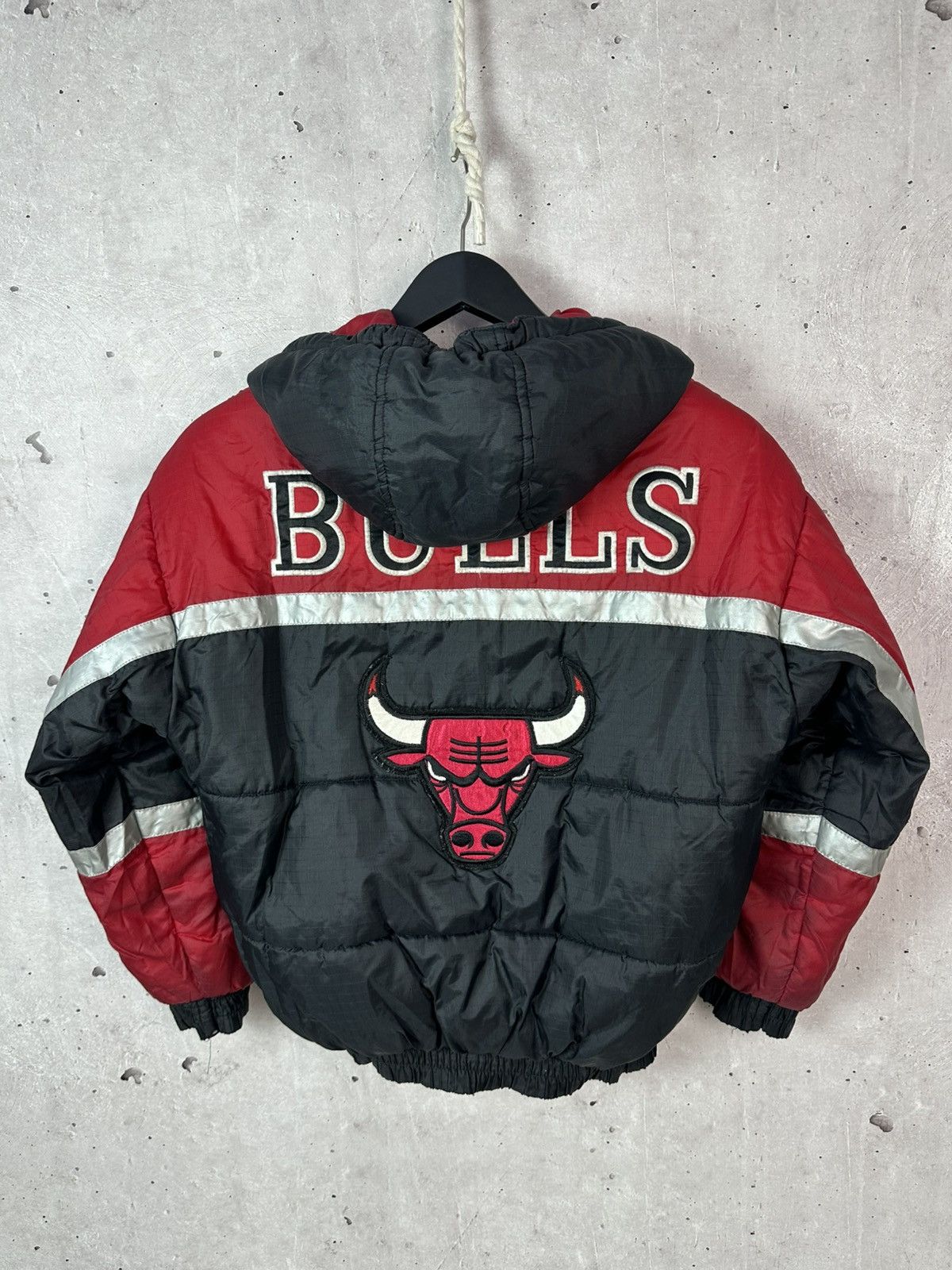 NBA Vintage Chicago Bulls NBA Pro Player Big Logo Puffer Jacket Size US S / EU 44-46 / 1 - 10 Thumbnail